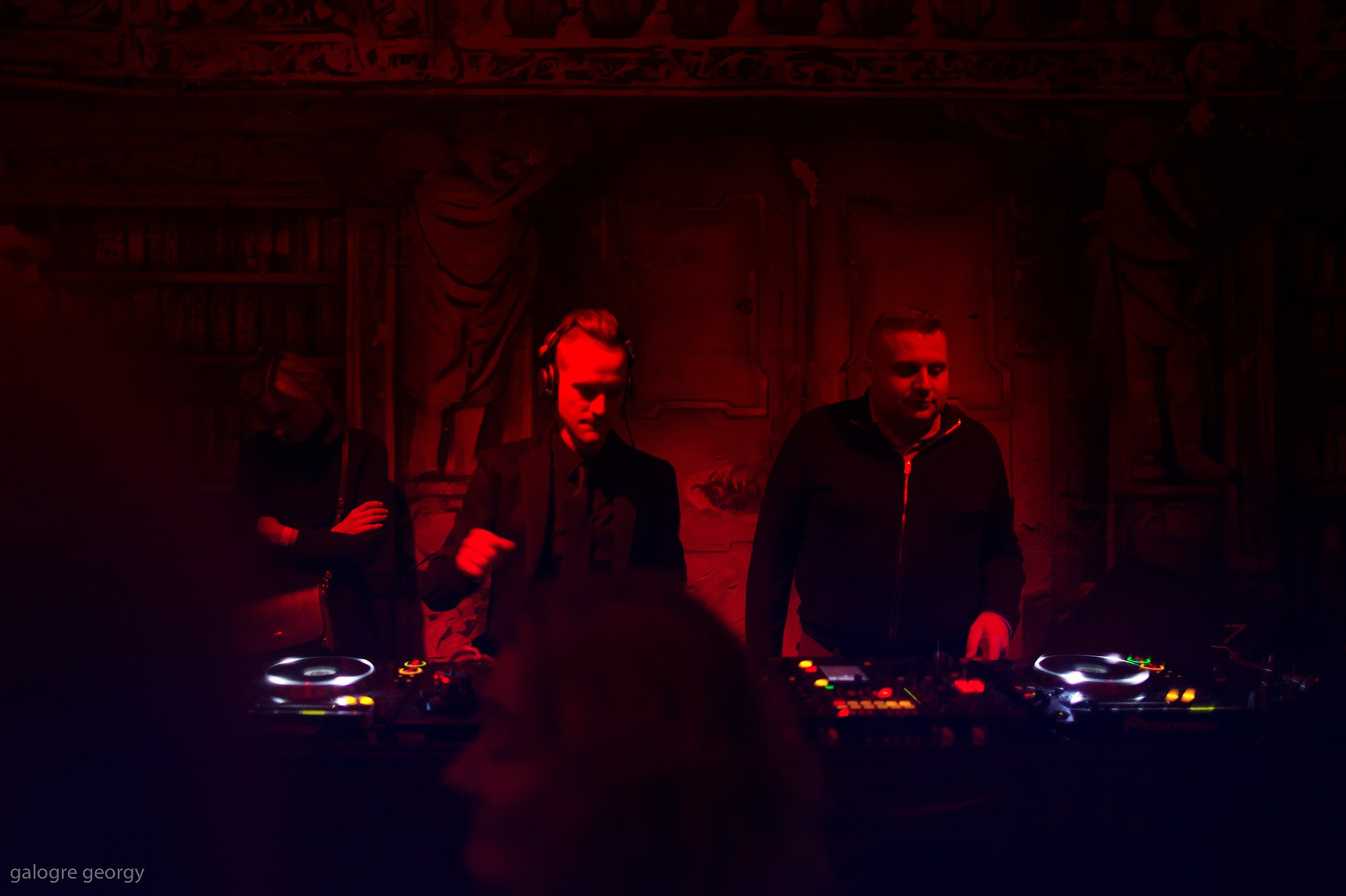 Питер Архив Zinger Dj list. RetroChic Фото