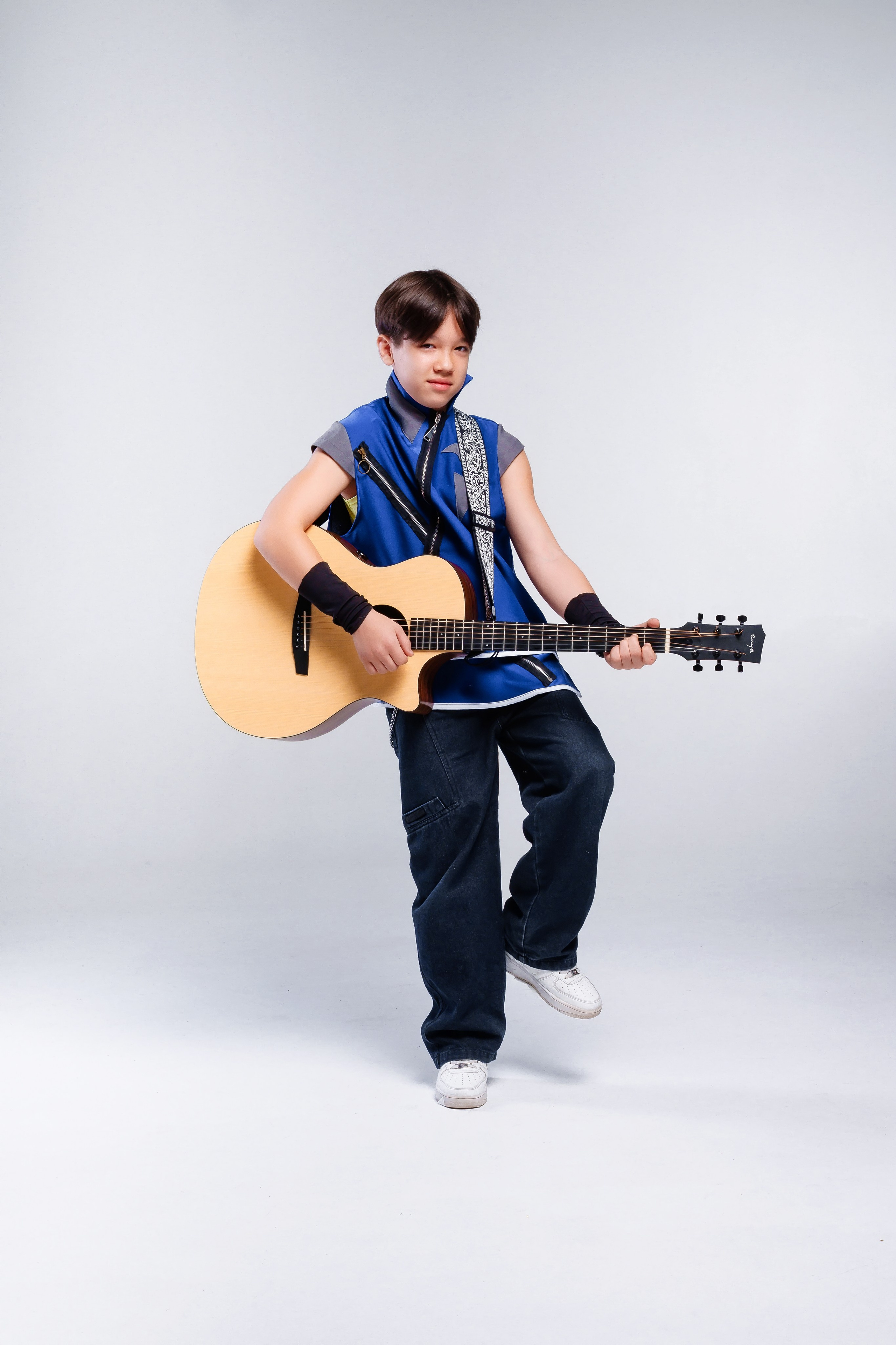 Съемка в студии на Афишу или другие нужды. Семейный и Свадебный фотограф в Астане Александр Астапов