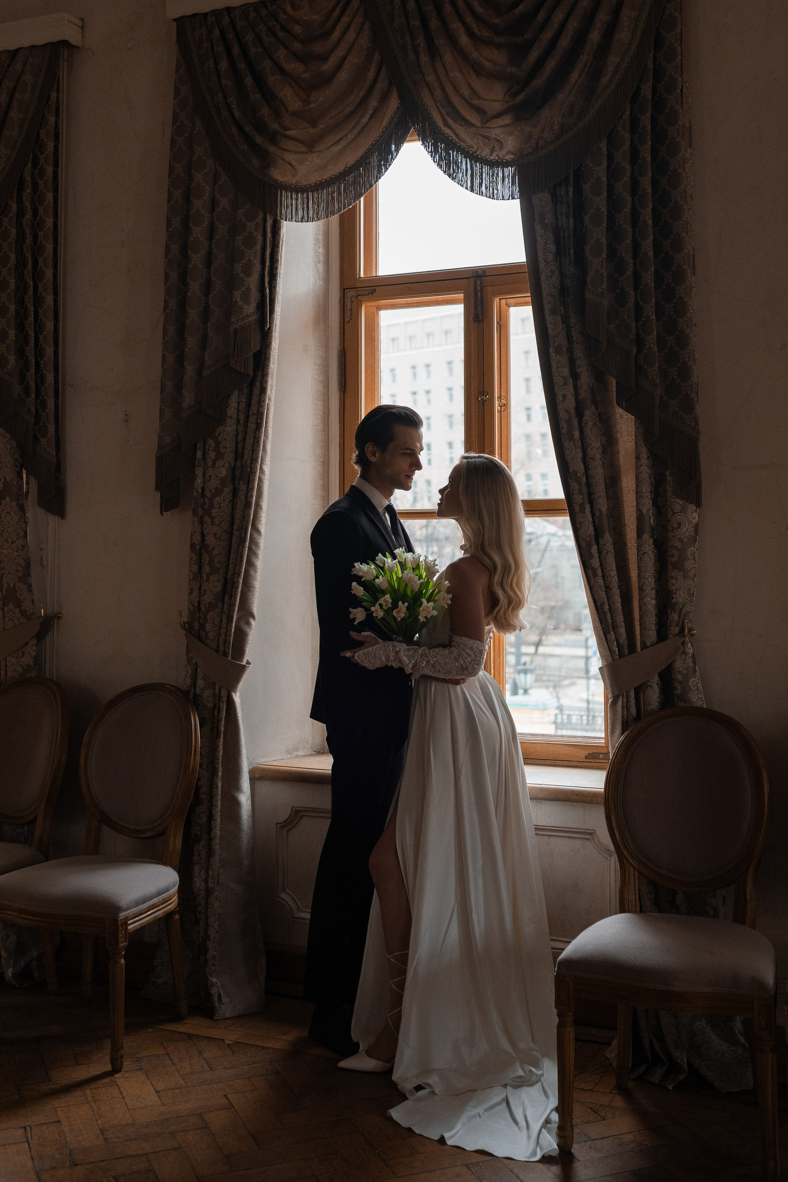 Свадебная фотосессия в&nbsp;Пушкинской библиотеке в&nbsp;Москве, регистрация брака библиотека- читальня Пушкина, библиотека Пушкина церемония, адрес счастья библиотека Пушкина, фотограф Москва на&nbsp;регистрацию