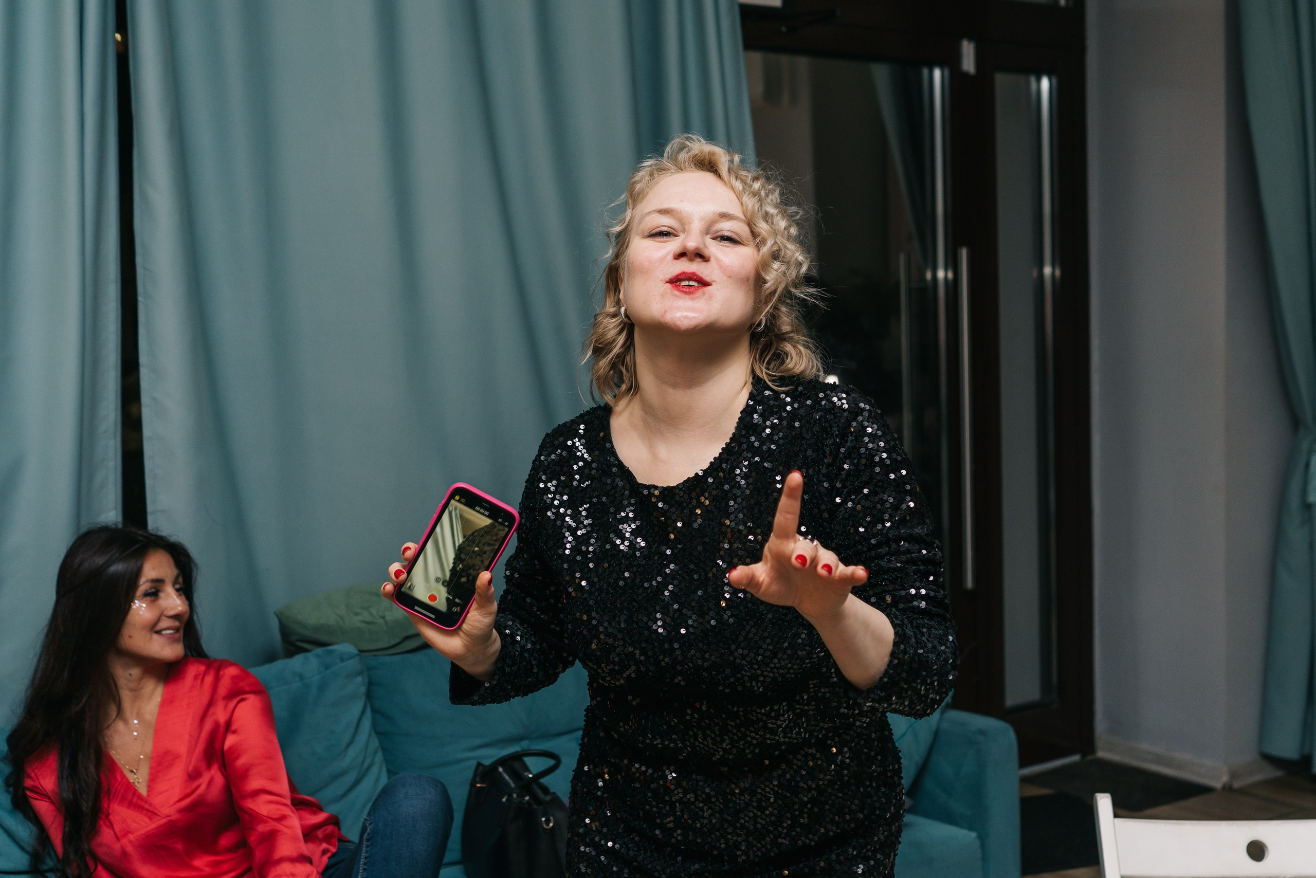 Бизнес-стендап. Женский фотограф в Москве Анастасия Сидорова