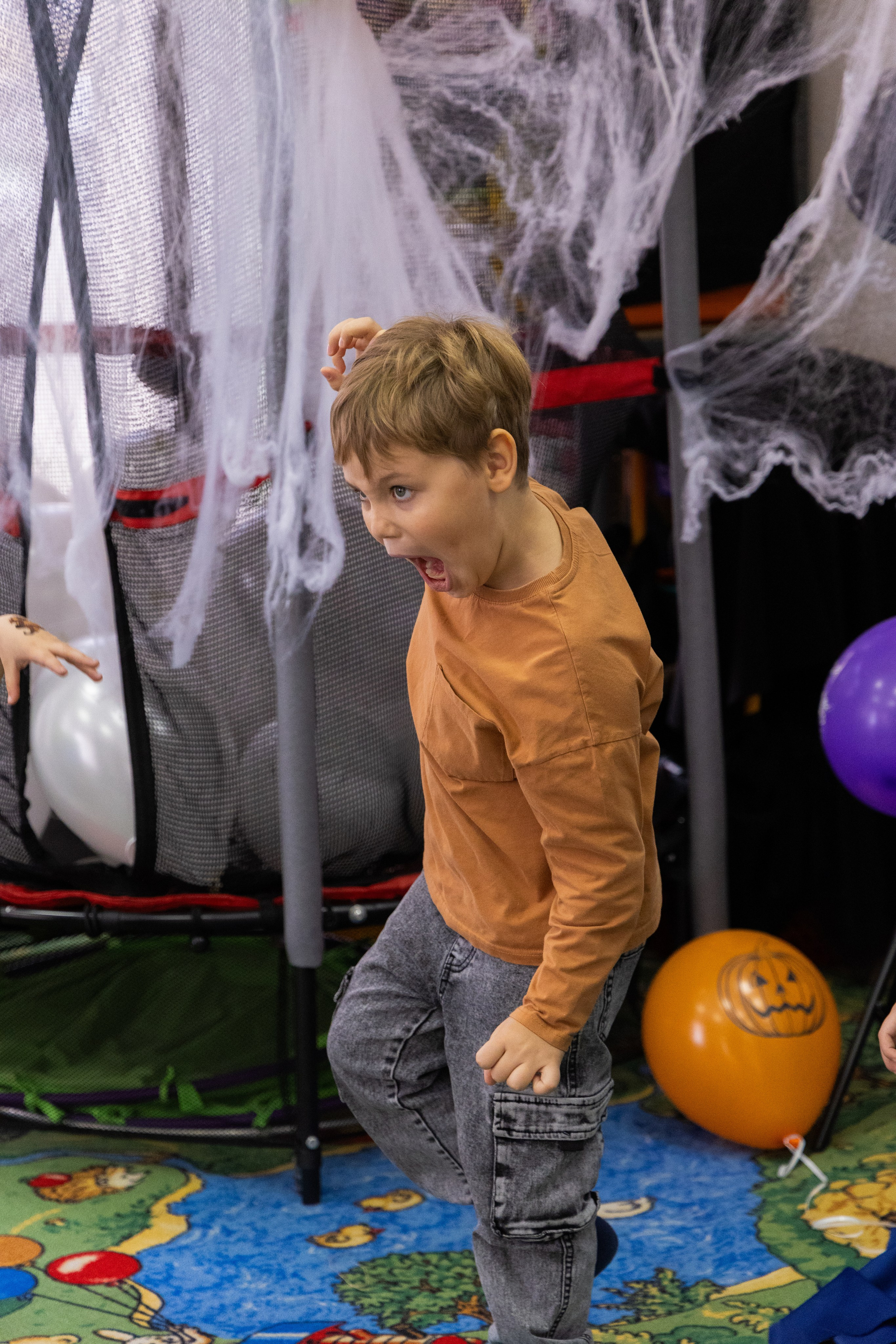Детский праздник Halloween 28.10.2023. Свадебный и семейный фотограф в Красноярске Леонид Максимов
