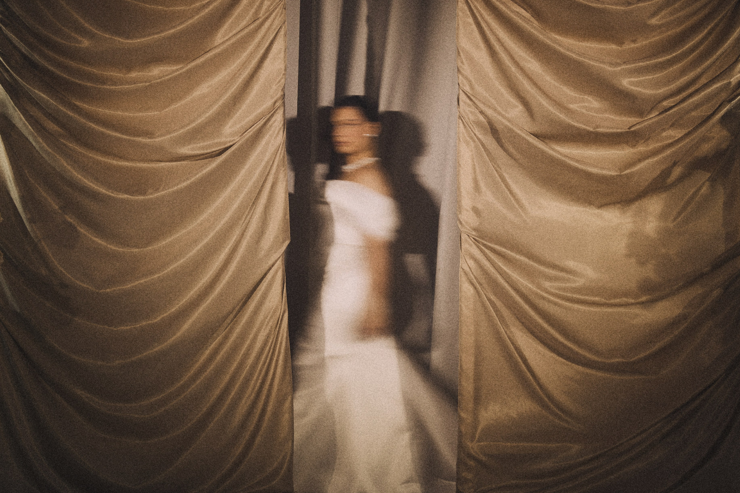 HER WILD, HIS CALM. Дмитрий Мазуркевич: Профессиональный Репортажный Фотограф