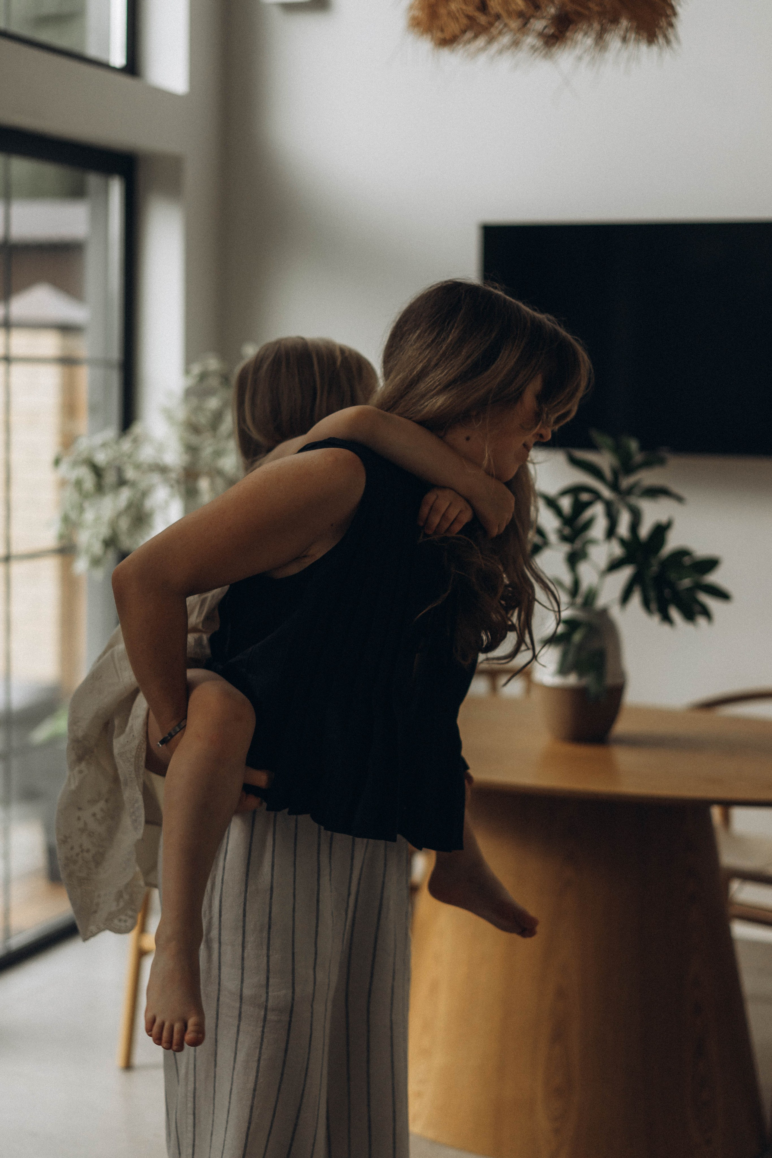 Фотосессия домашняя мама и дочка. Фотограф Екатеринбург Кокшарова Александра