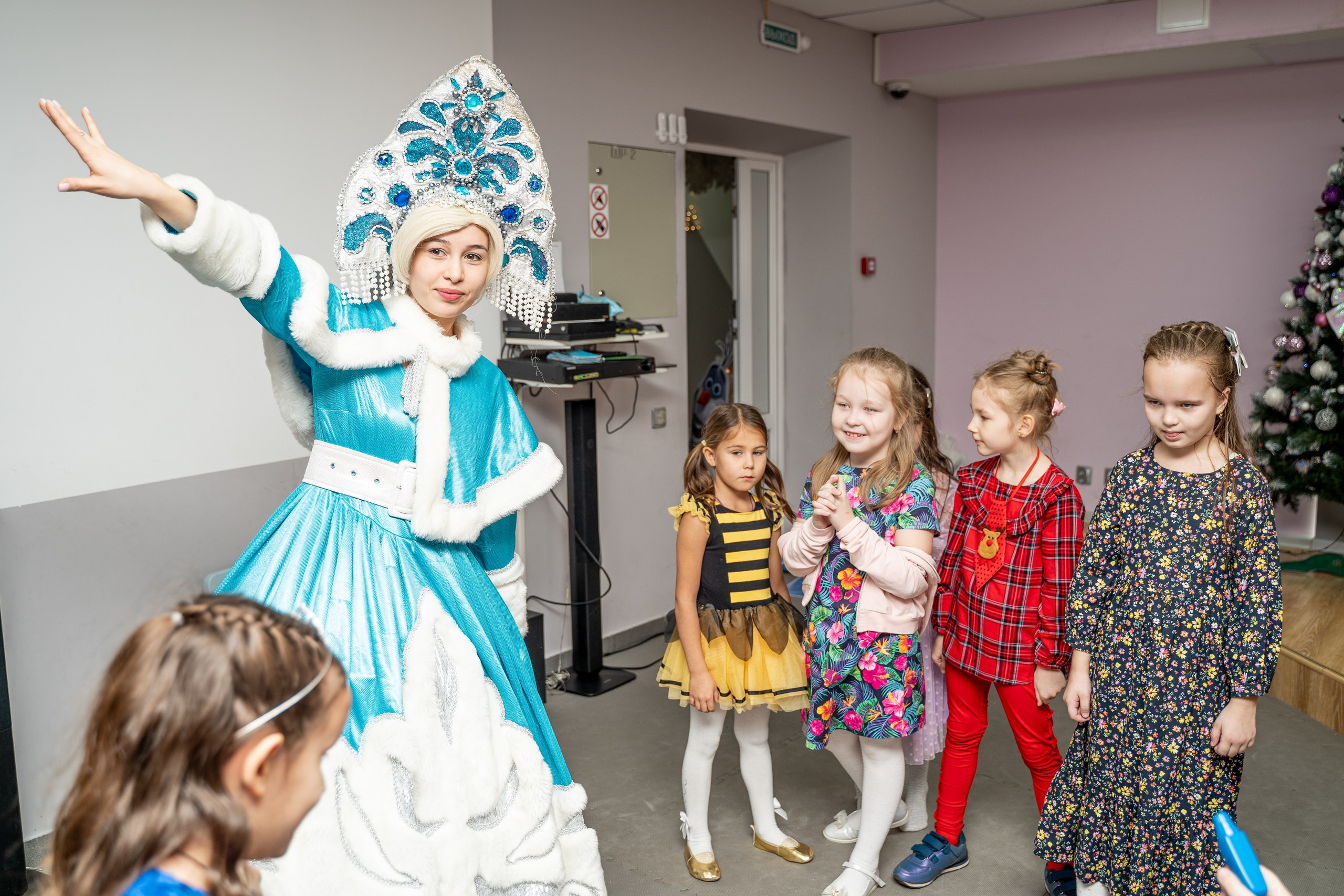 1 гимназия Новогодний утренник. Свадебный и репортажный фотограф в Уфе| Осетрова Ольга