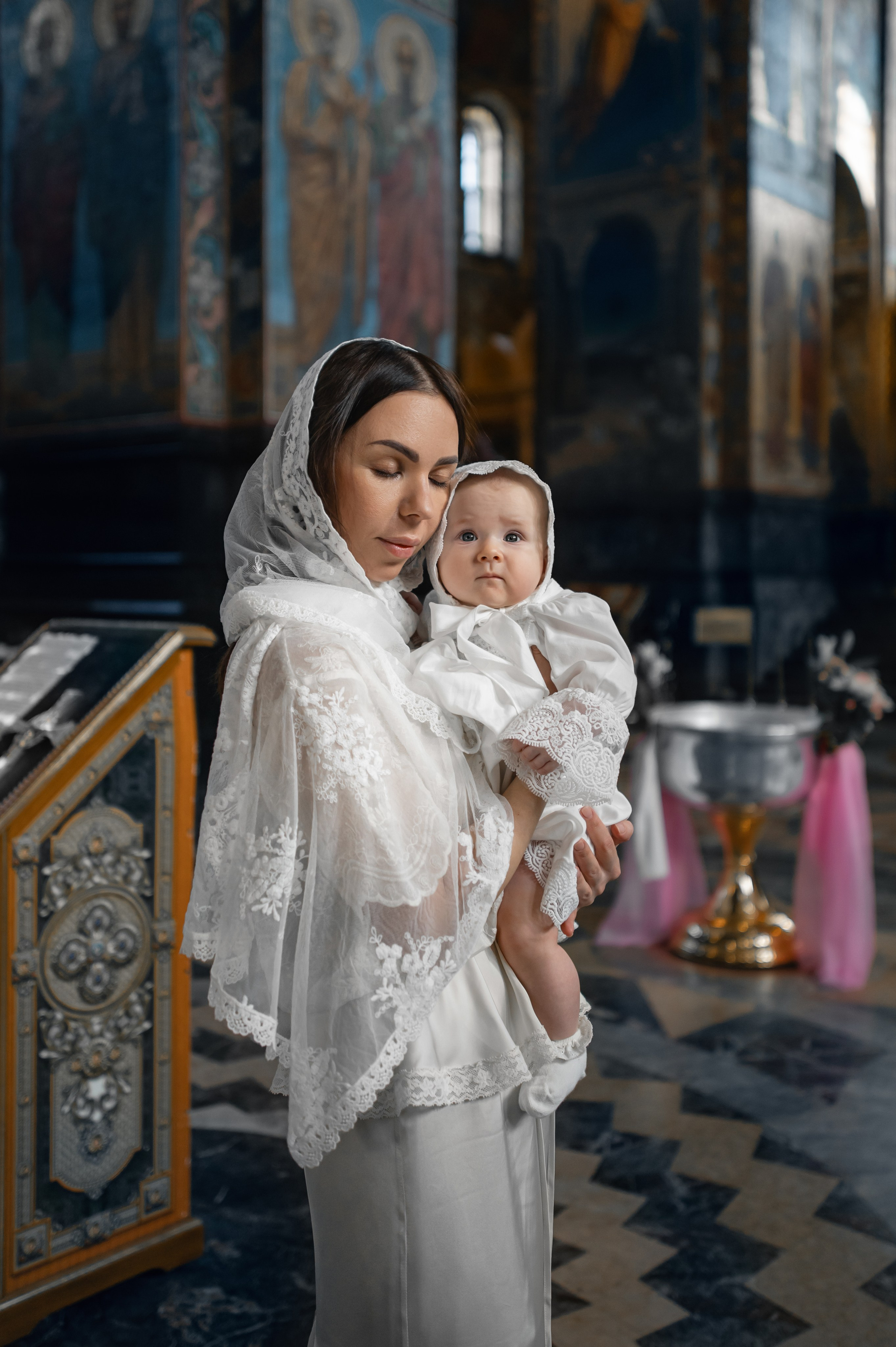 Крещение в Спасе на Крови. Фотограф на крещение и венчание, семейный фотограф в Санкт-Петербурге