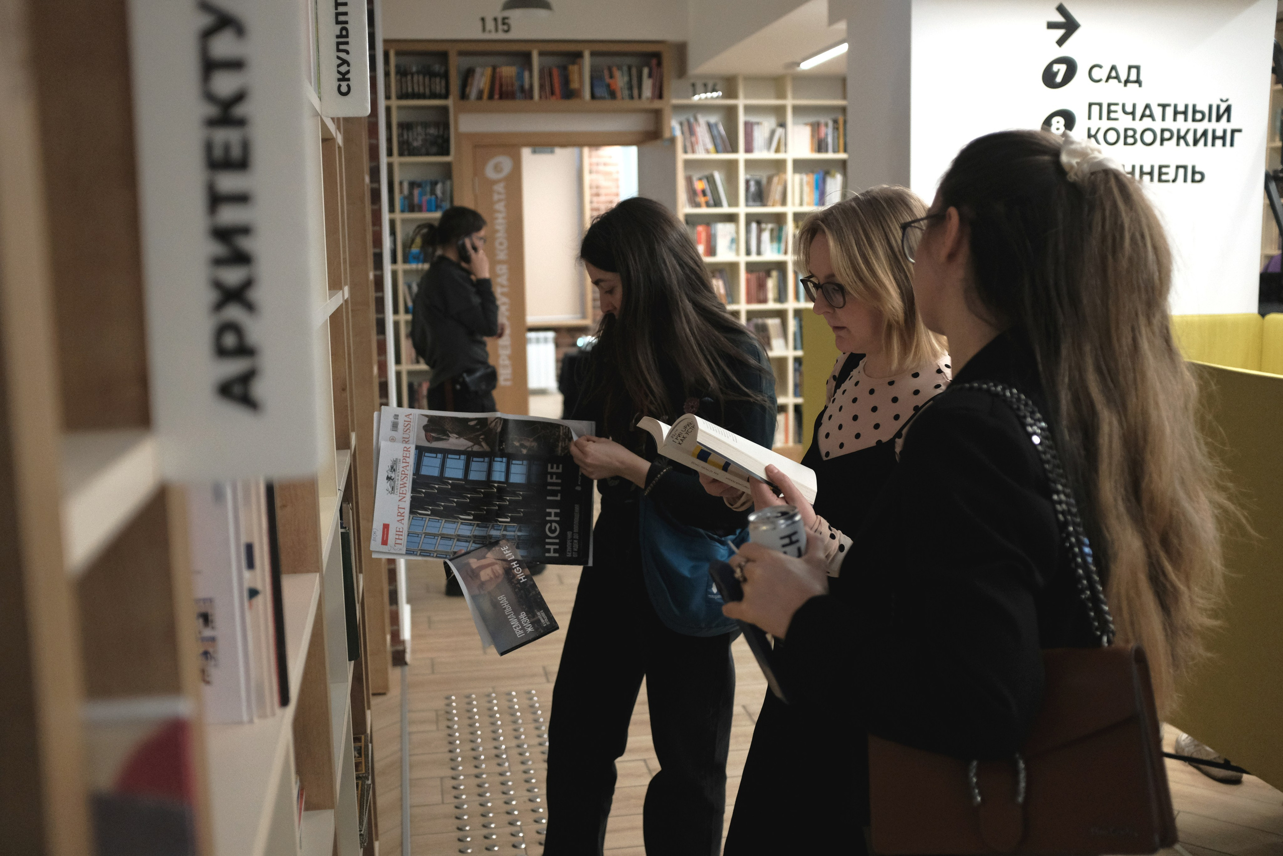 Открытие выставки «человек космический». Репортажный фотограф в Санкт-Петербурге Даниил Могута