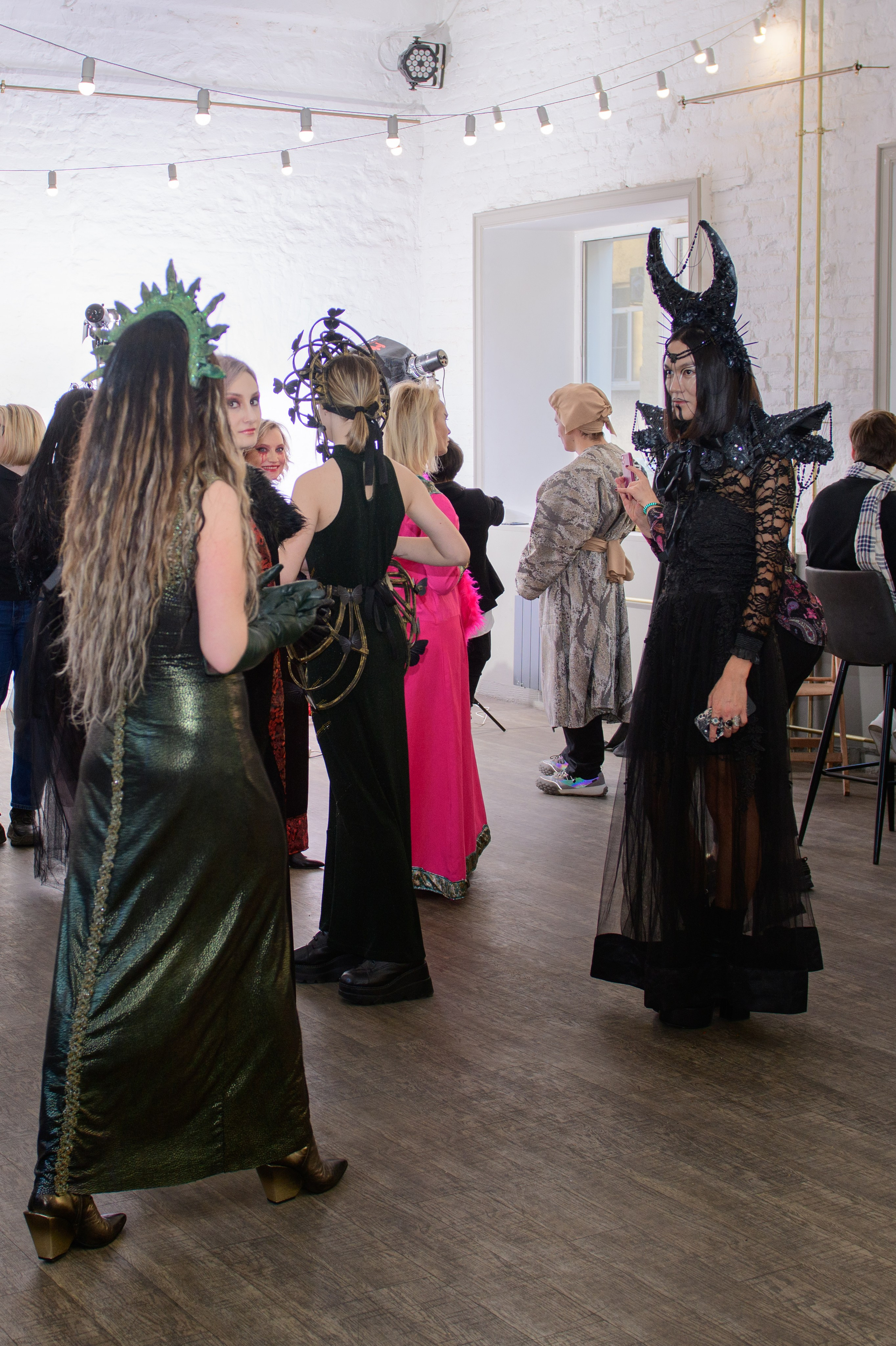 Репортаж модного показа «Люди брендов». Организация и проведение фотосъемок в Санкт-Петербурге. Фотограф Смирягин Илья