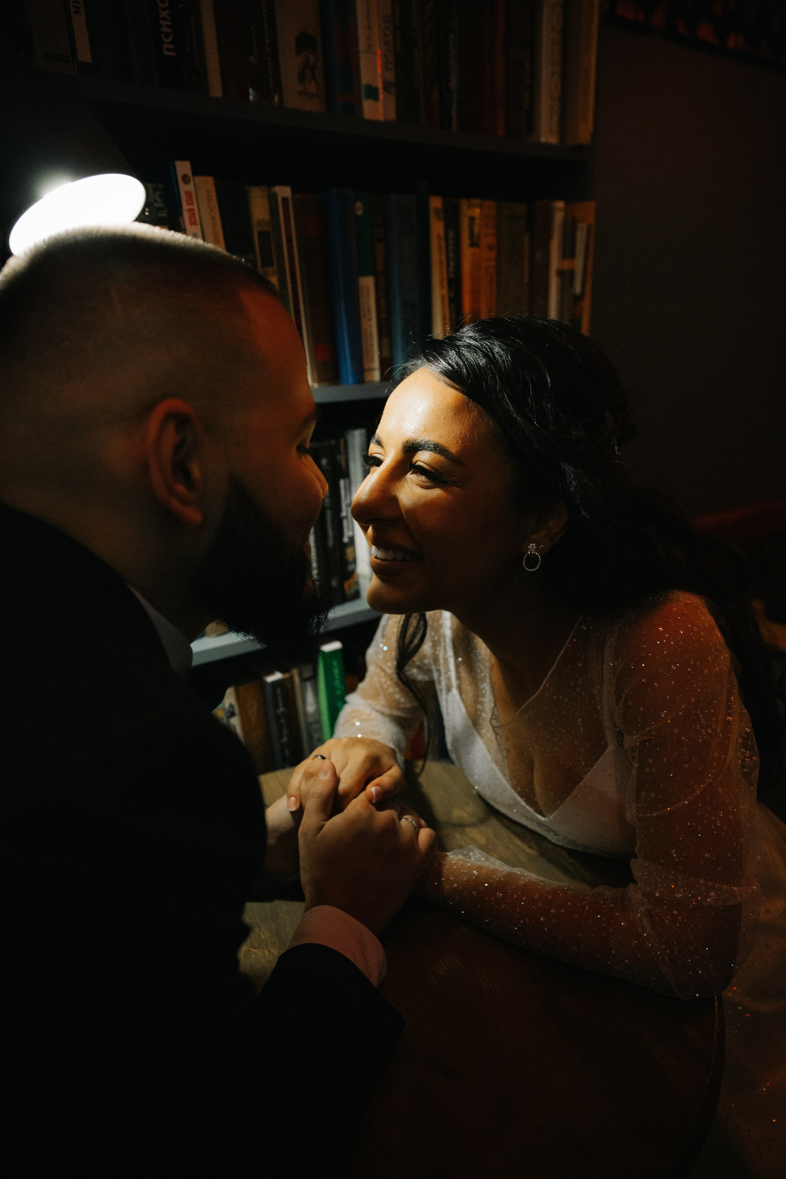 ВЫБОРГСКИЙ ЗАГС | июль, центр. Свадебный фотограф в Санкт-Петербурге Полина Корзухина