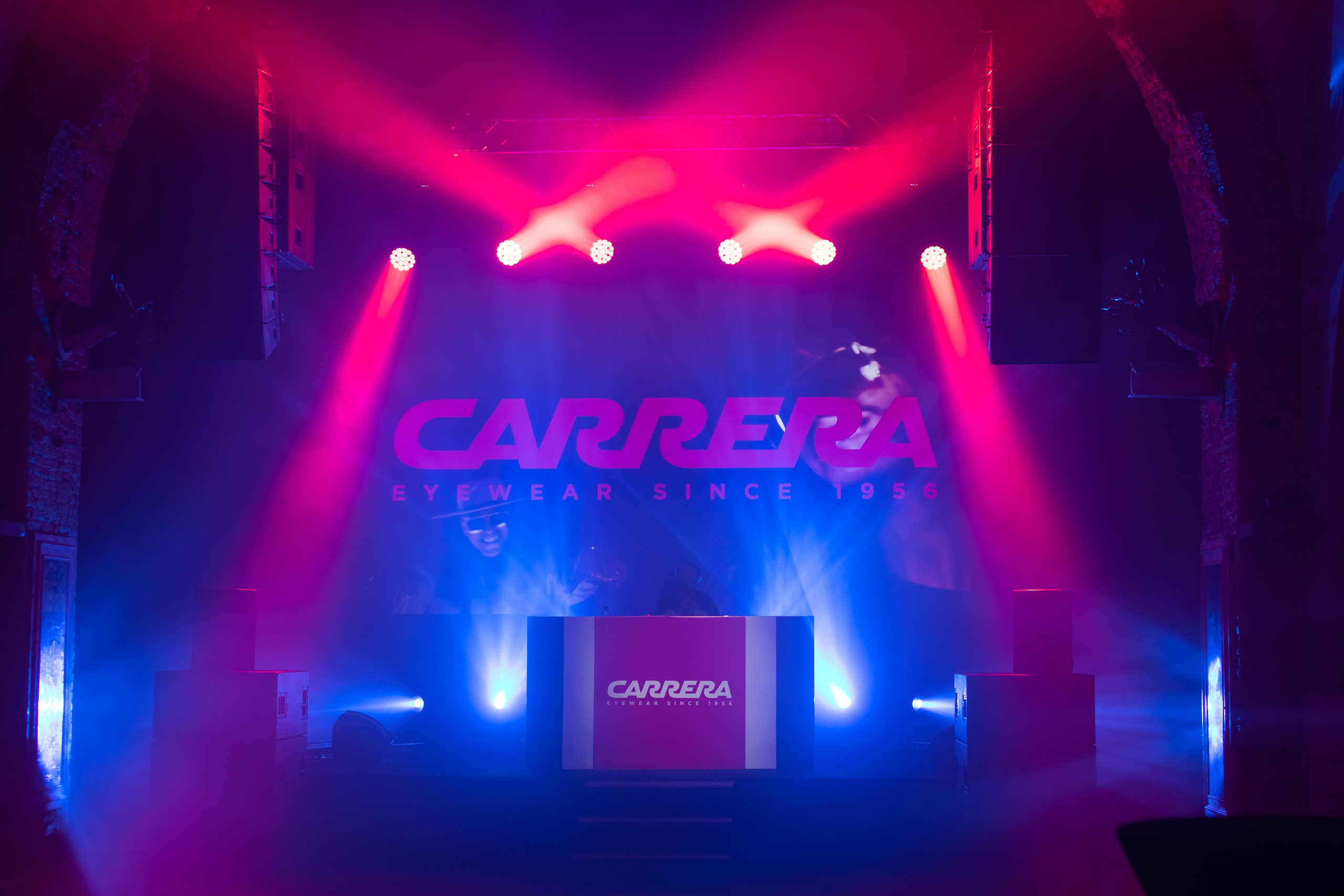 Safilo Group — Buying days in St. Petersburg. Двойняшки-фотографы Анна и Анастасия в Санкт-Петербурге