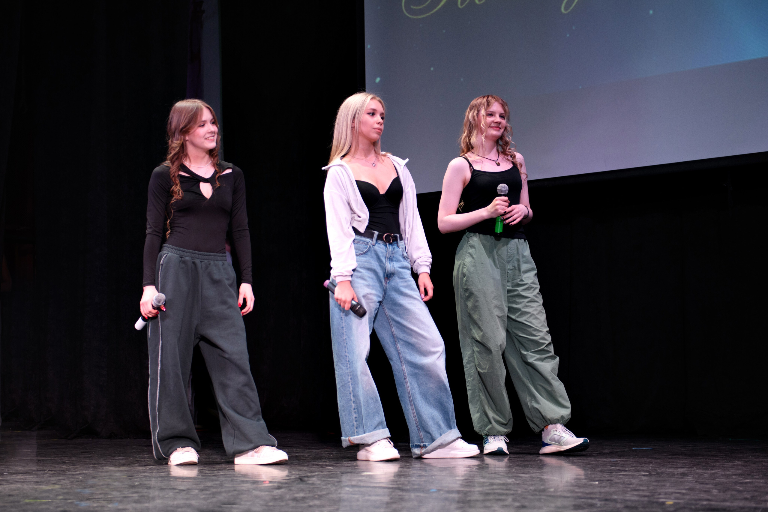 Фотосъёмка торжественного вечера выпускников. Организация и проведение фотосъемок в Санкт-Петербурге. Фотограф Смирягин Илья