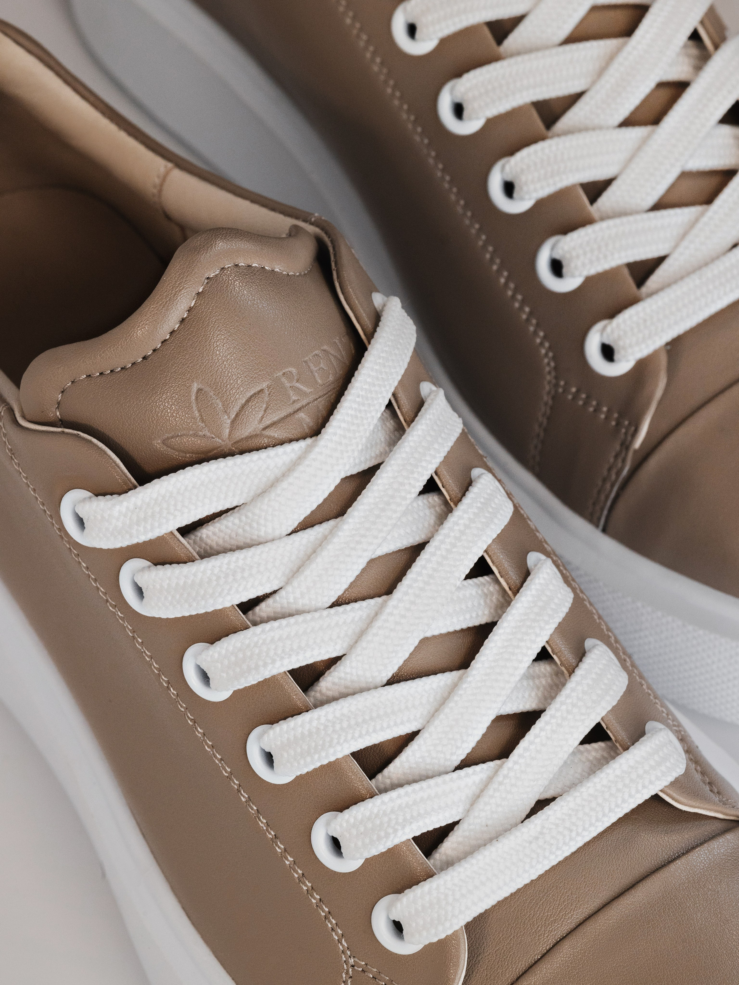 БЕЛЫЙ ФОН. Фотограф в Ростове-на-Дону Мария Аверина