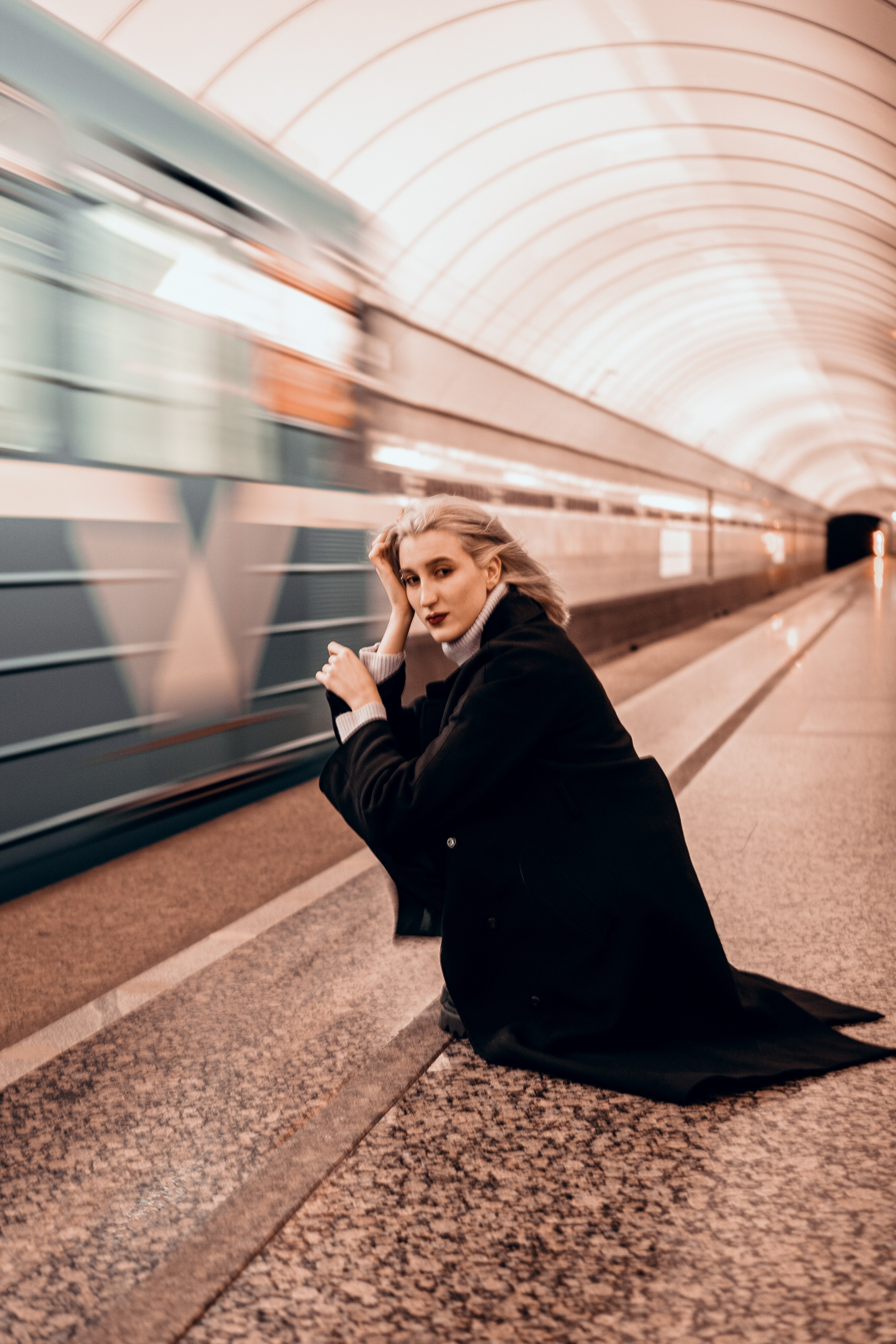 Анастасия в Метро. Профессиональный фотограф, Санкт-Петербург — Виктория Богомолова