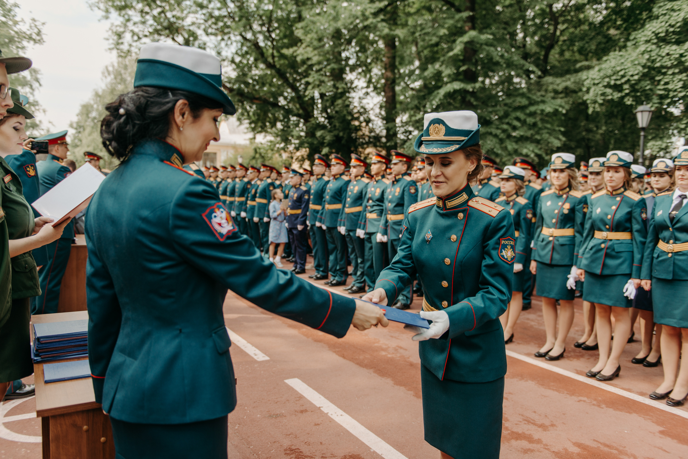 Фотограф на выпускной в Военно Медицинской Академии. Свадебный фотограф в Санкт-Петербурге Венера Ахметова