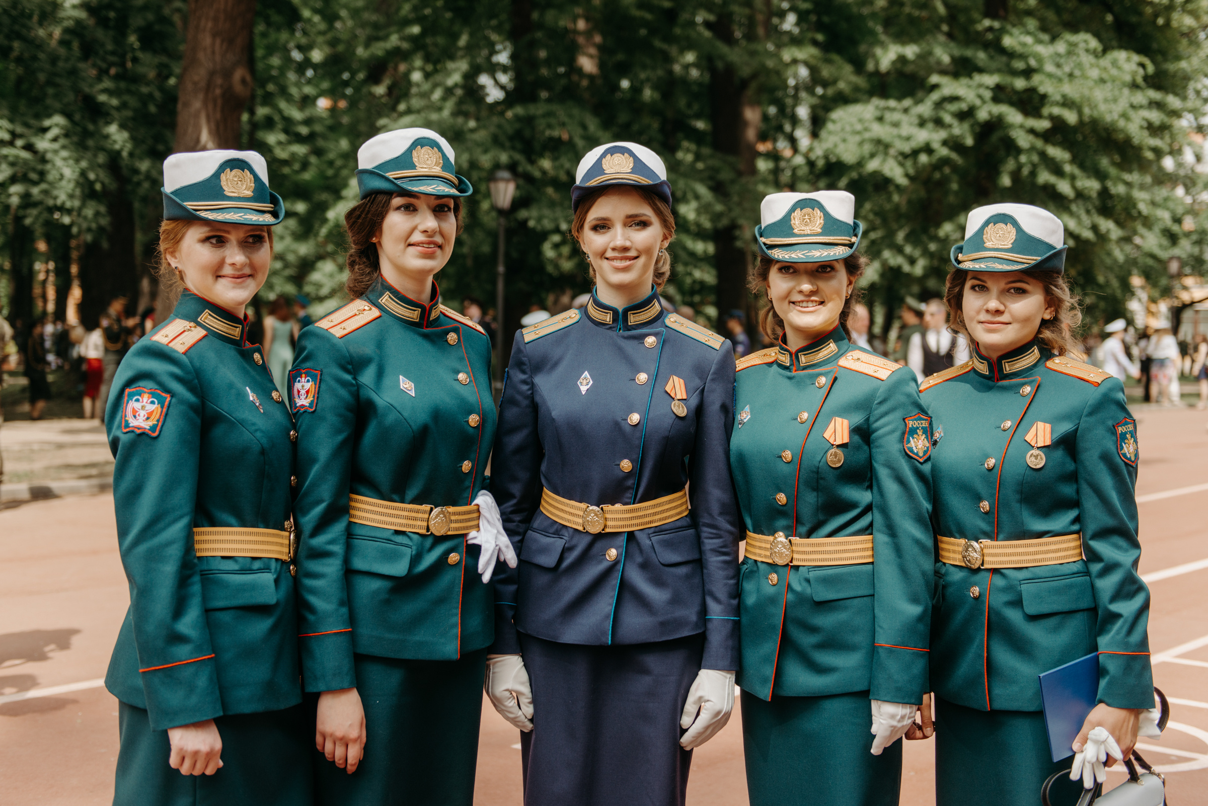 Фотограф на выпускной в Военно Медицинской Академии. Свадебный фотограф в Санкт-Петербурге Венера Ахметова