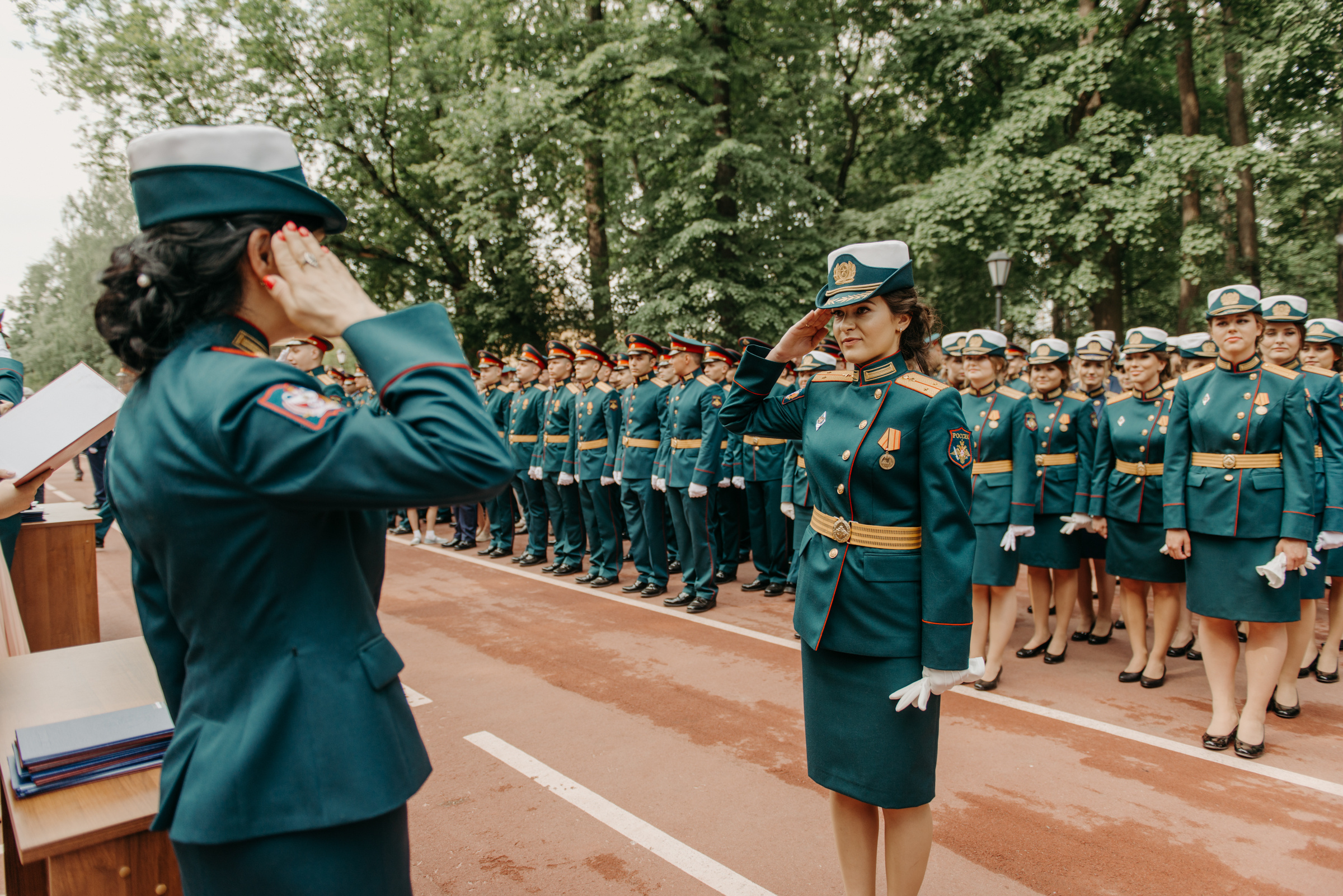 Фотограф на выпускной в Военно Медицинской Академии. Свадебный фотограф в Санкт-Петербурге Венера Ахметова
