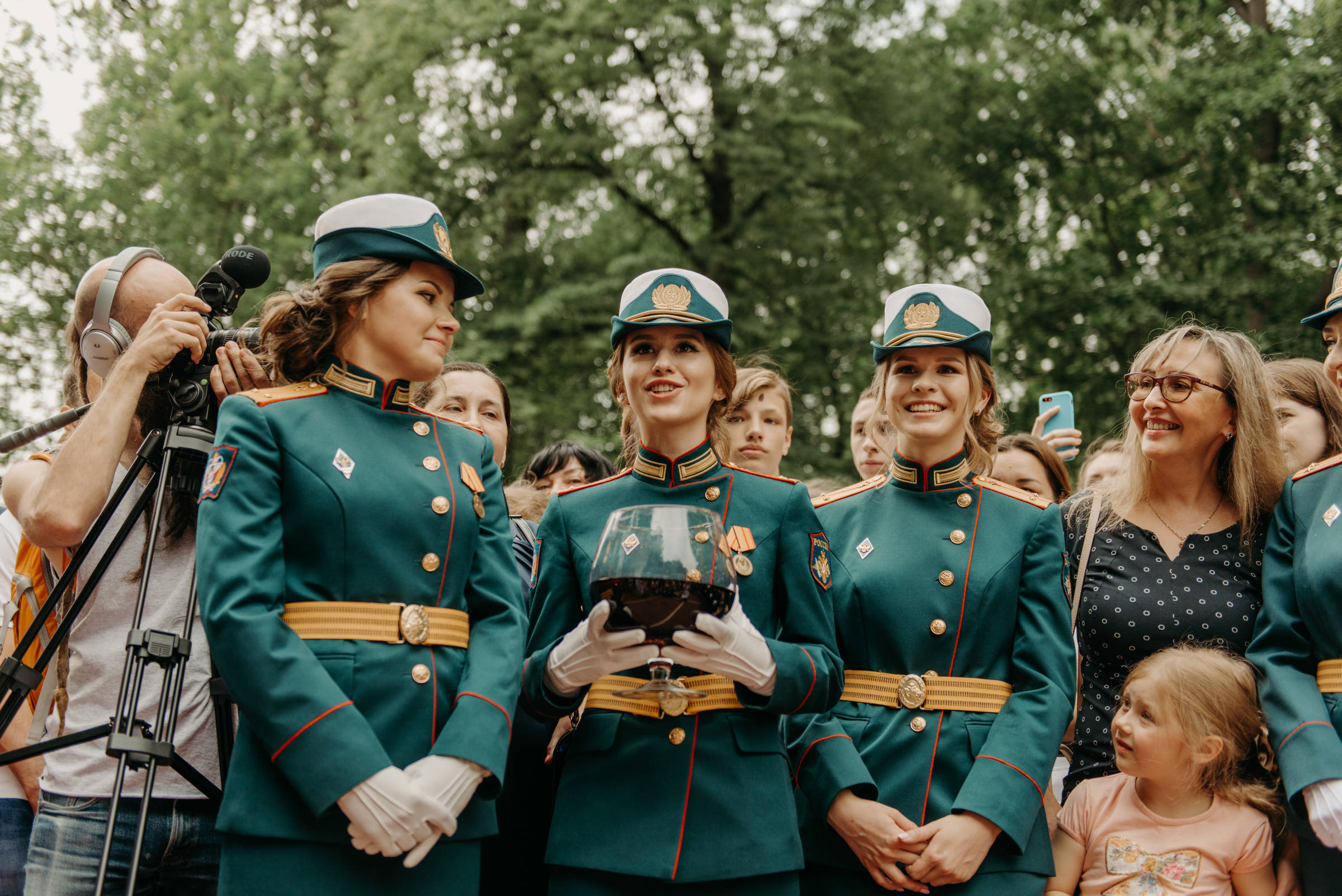 Фотограф на выпускной в Военно Медицинской Академии. Свадебный фотограф в Санкт-Петербурге Венера Ахметова