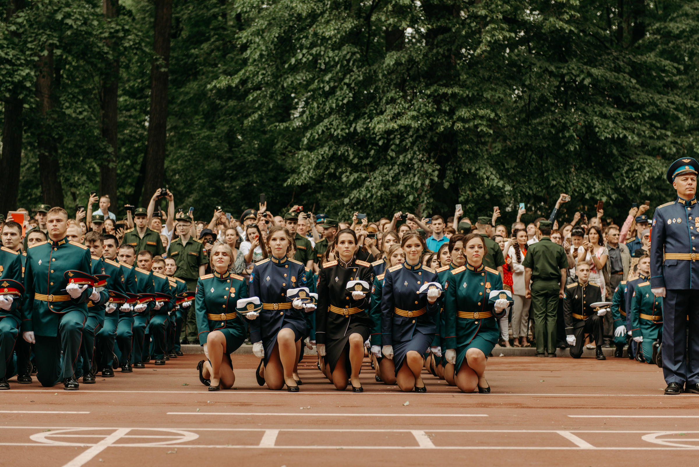 Фотограф на выпускной в Военно Медицинской Академии. Свадебный фотограф в Санкт-Петербурге Венера Ахметова
