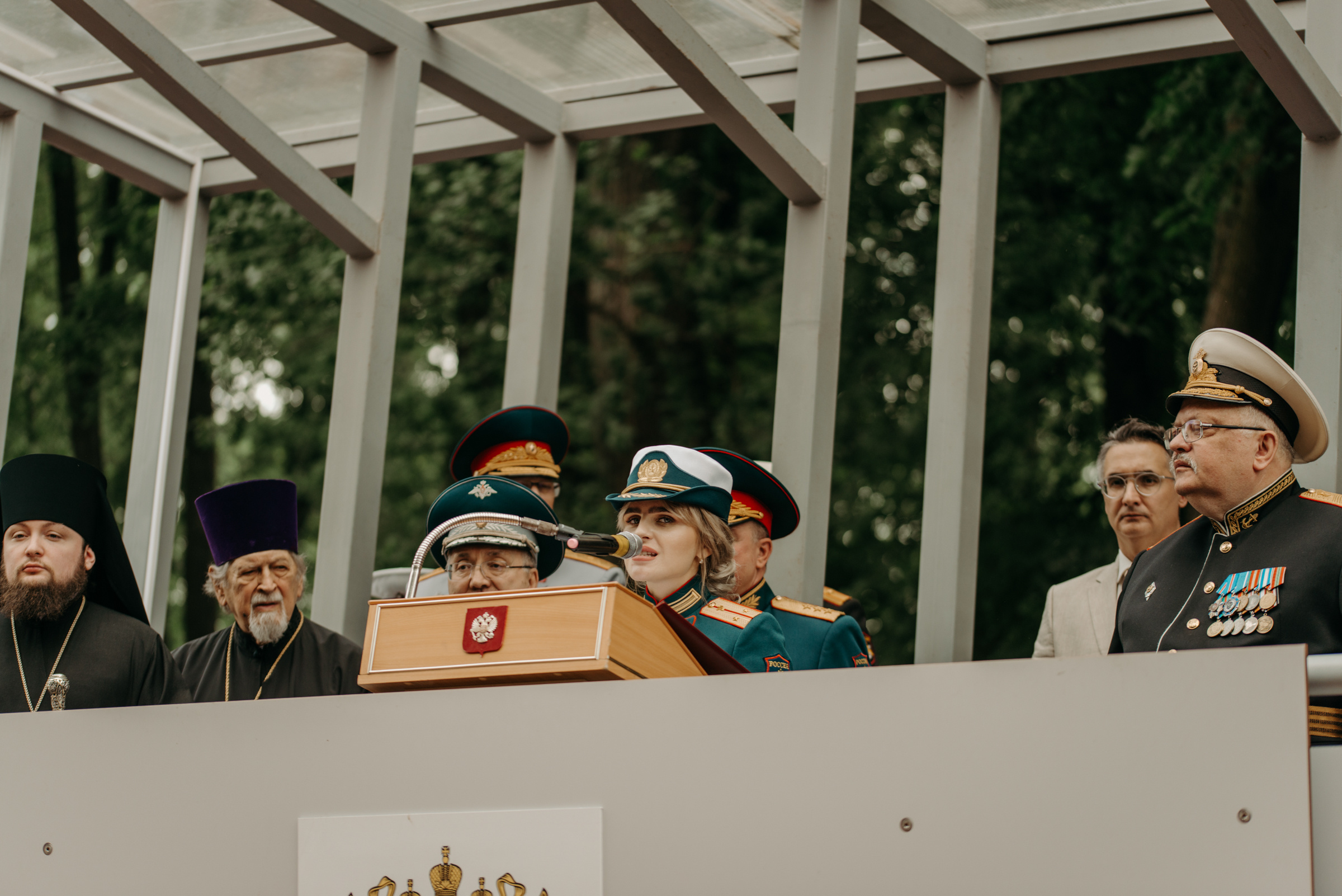Фотограф на выпускной в Военно Медицинской Академии. Свадебный фотограф в Санкт-Петербурге Венера Ахметова