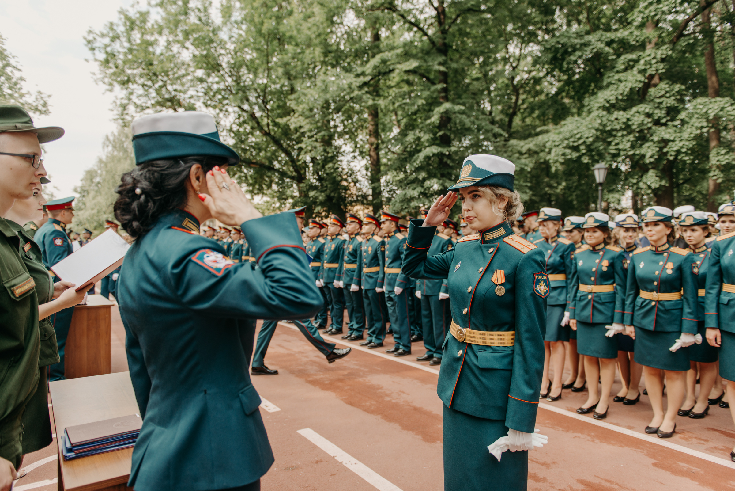 Фотограф на выпускной в Военно Медицинской Академии. Свадебный фотограф в Санкт-Петербурге Венера Ахметова