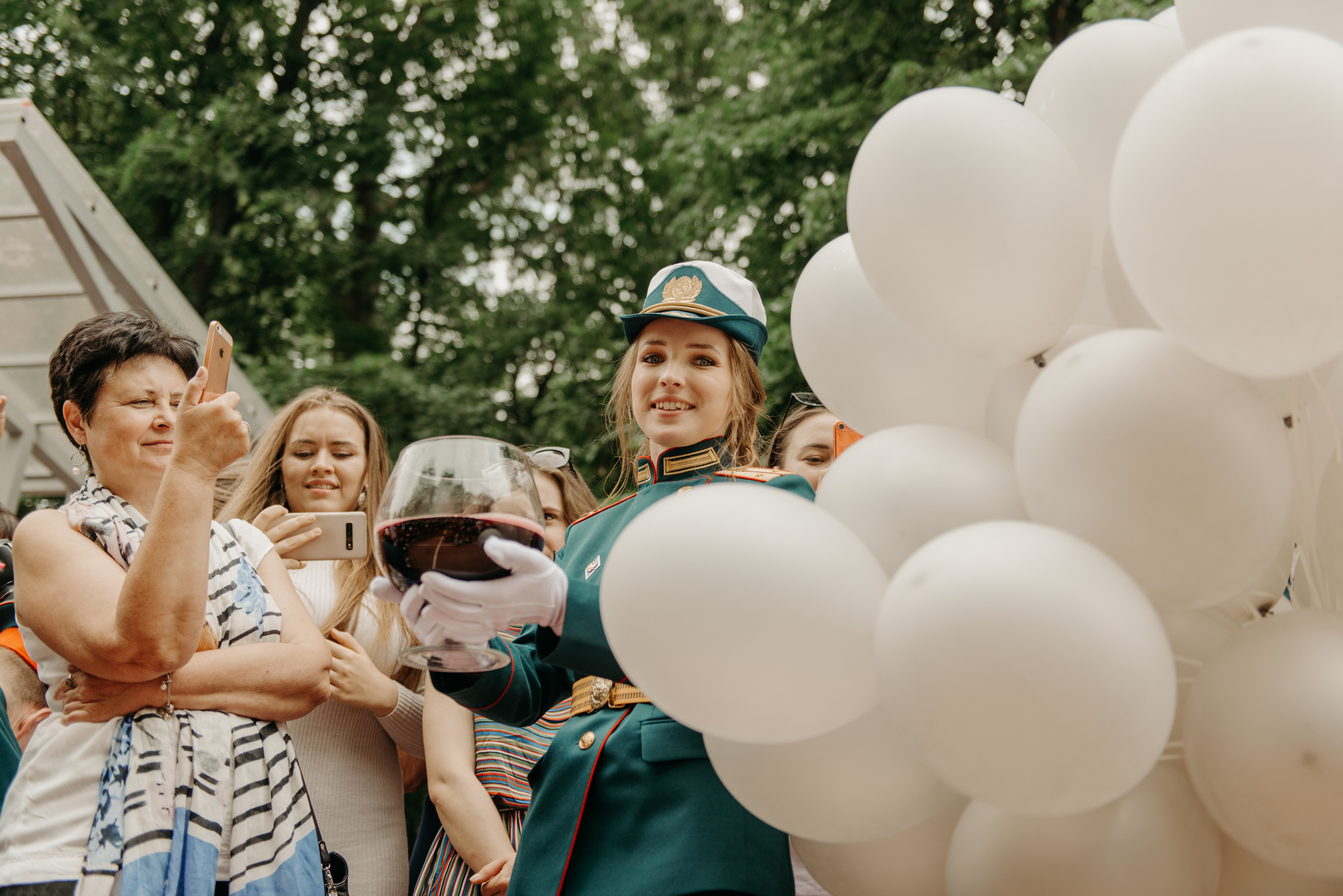 Фотограф на выпускной в Военно Медицинской Академии. Свадебный фотограф в Санкт-Петербурге Венера Ахметова