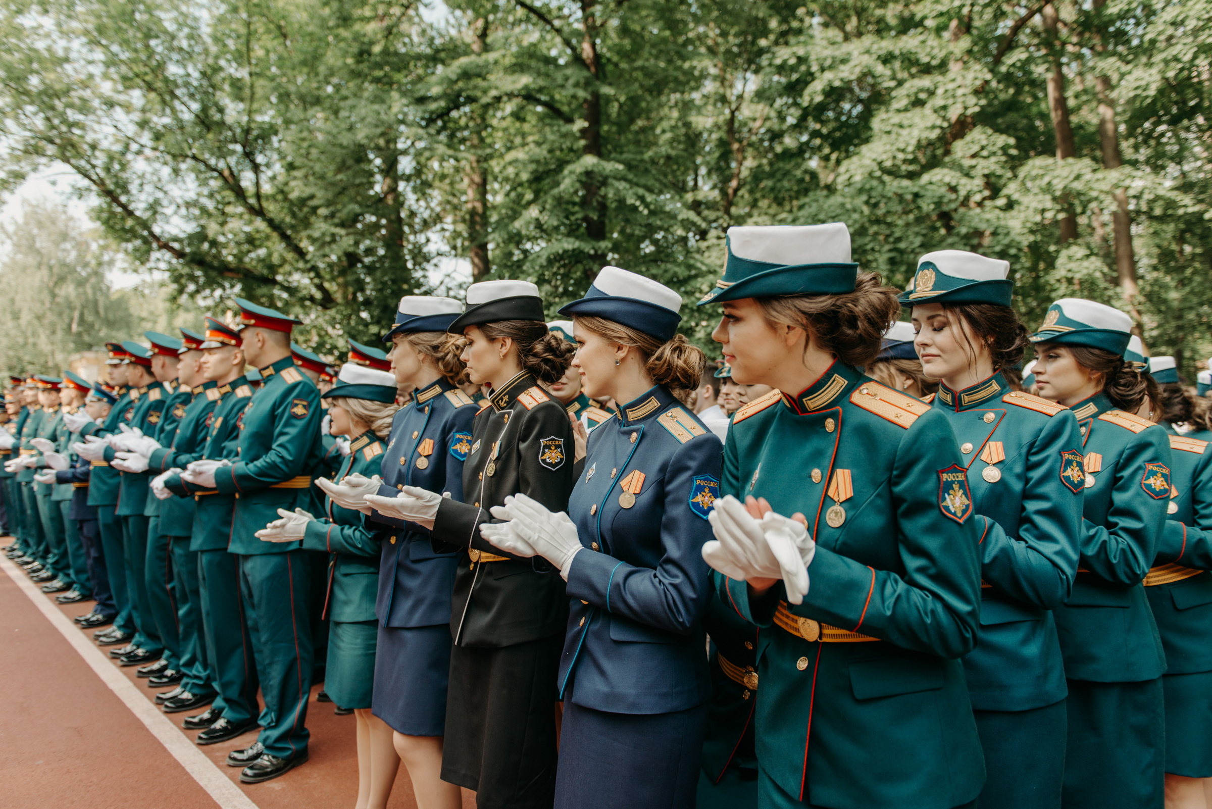 Фотограф на выпускной в Военно Медицинской Академии. Свадебный фотограф в Санкт-Петербурге Венера Ахметова