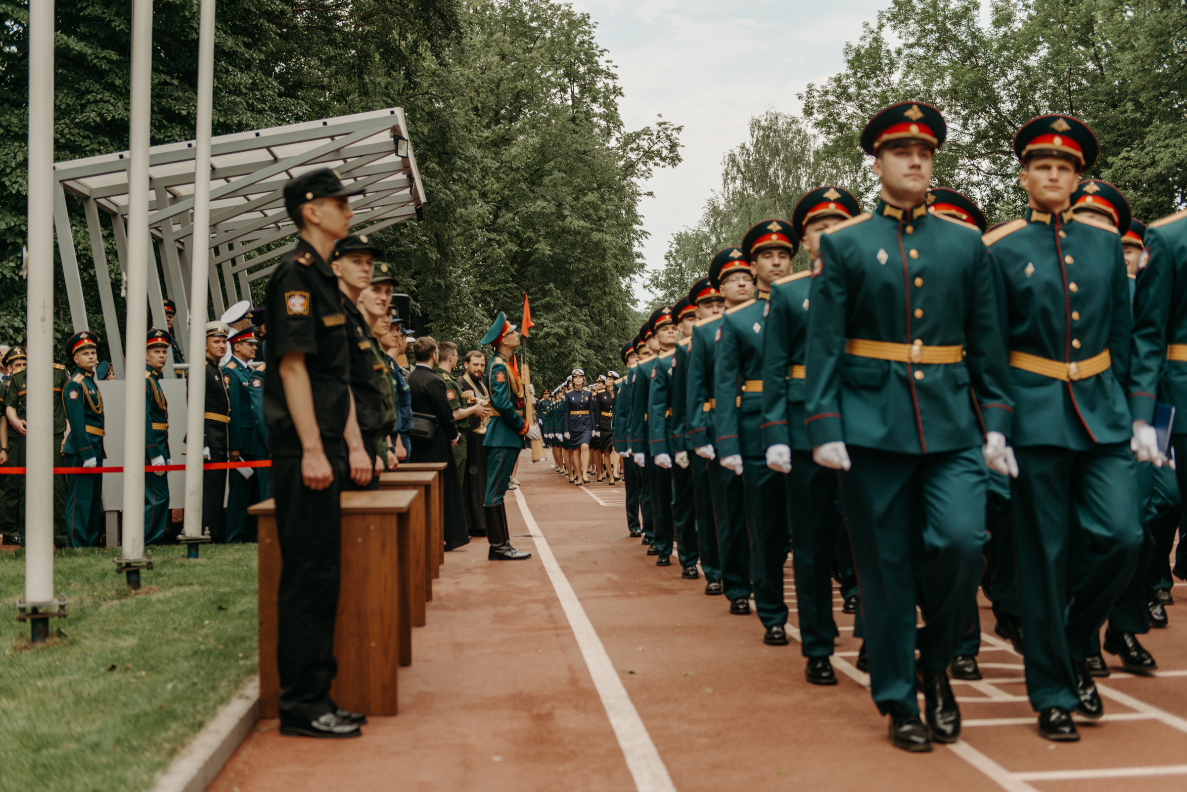 Фотограф на выпускной в Военно Медицинской Академии. Свадебный фотограф в Санкт-Петербурге Венера Ахметова