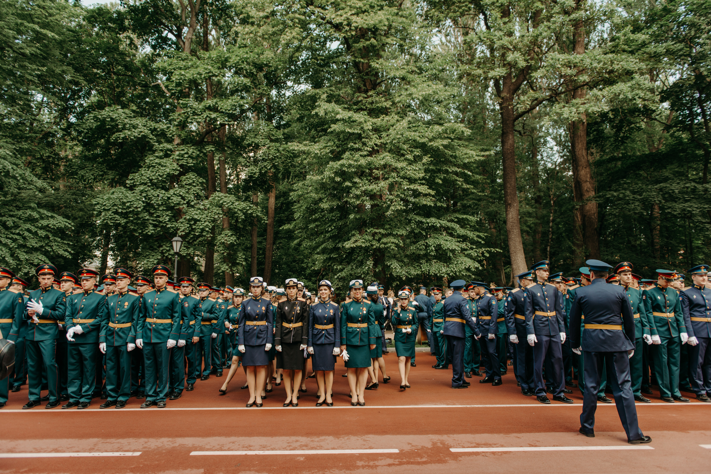 Фотограф на выпускной в Военно Медицинской Академии. Свадебный фотограф в Санкт-Петербурге Венера Ахметова