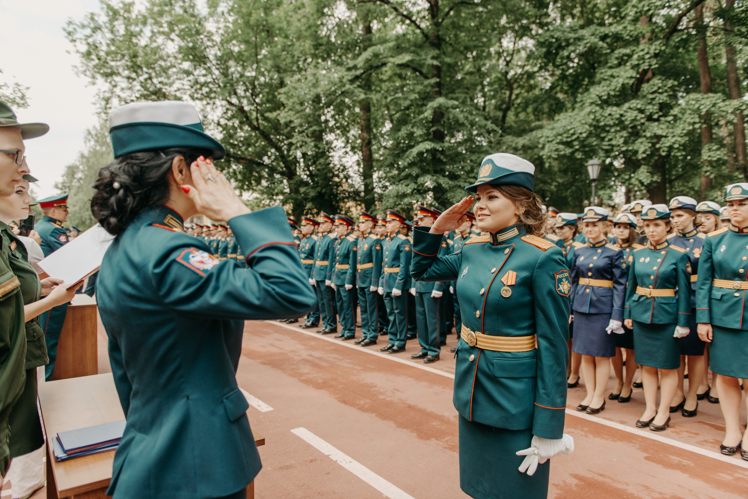 Фотограф на выпускной в Военно Медицинской Академии. Свадебный фотограф в Санкт-Петербурге Венера Ахметова