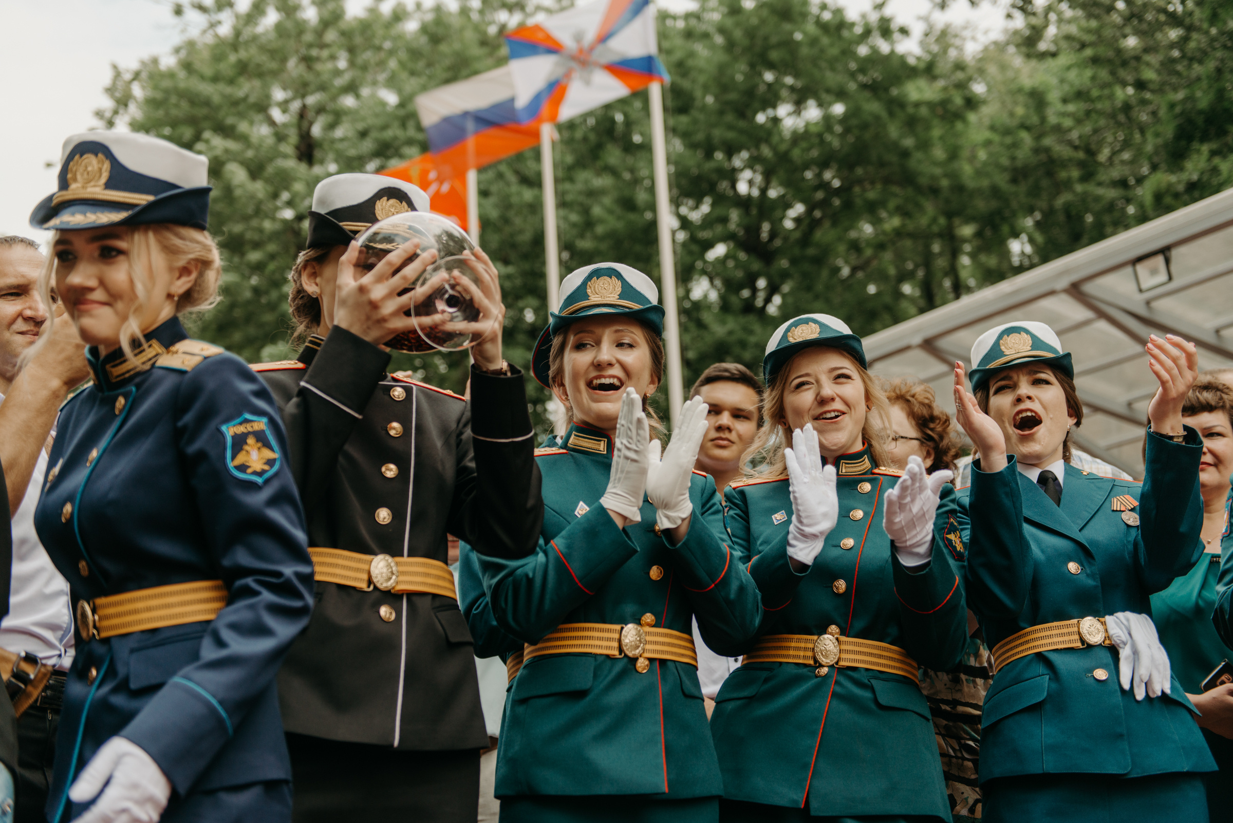 Фотограф на выпускной в Военно Медицинской Академии. Свадебный фотограф в Санкт-Петербурге Венера Ахметова