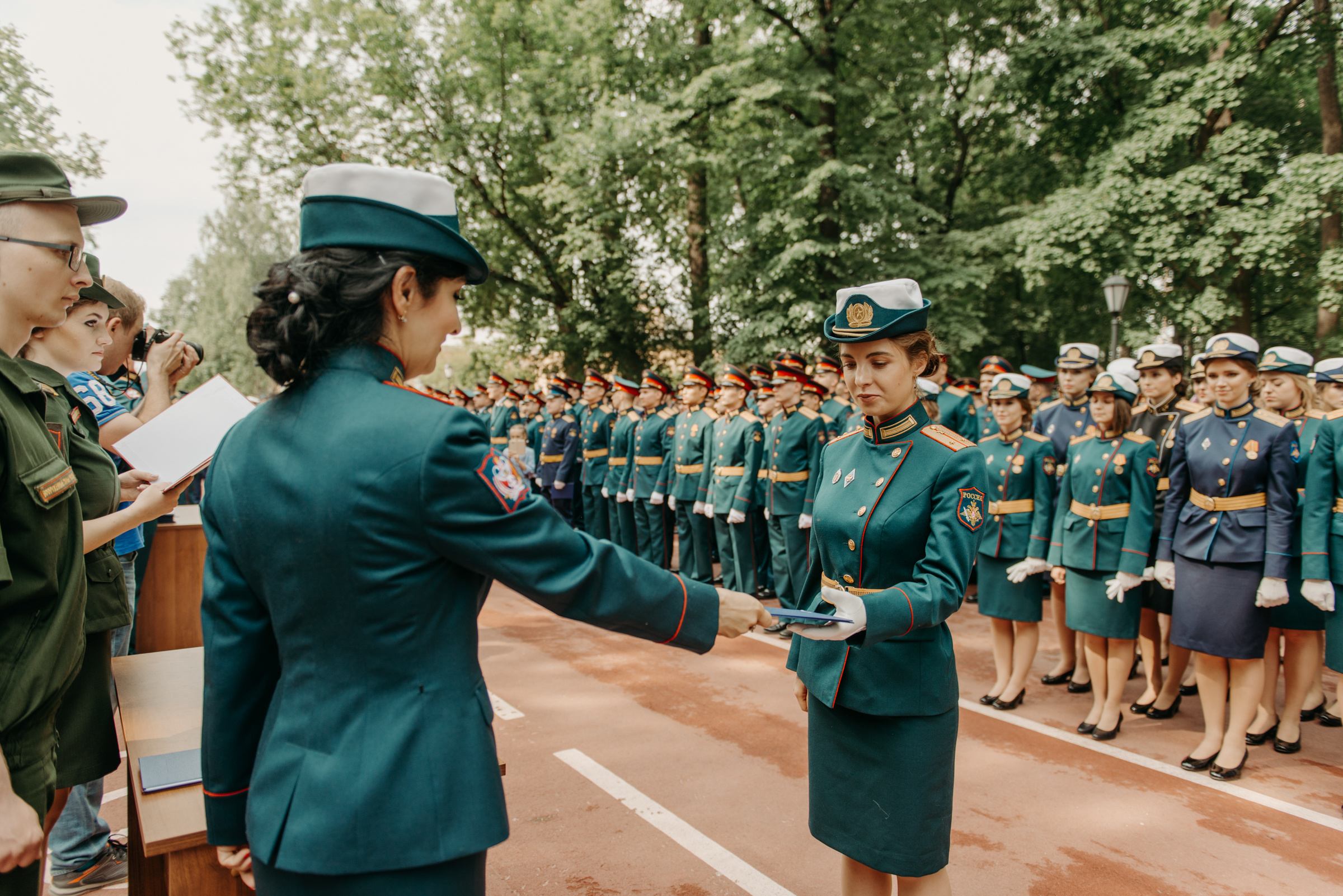 Фотограф на выпускной в Военно Медицинской Академии. Свадебный фотограф в Санкт-Петербурге Венера Ахметова