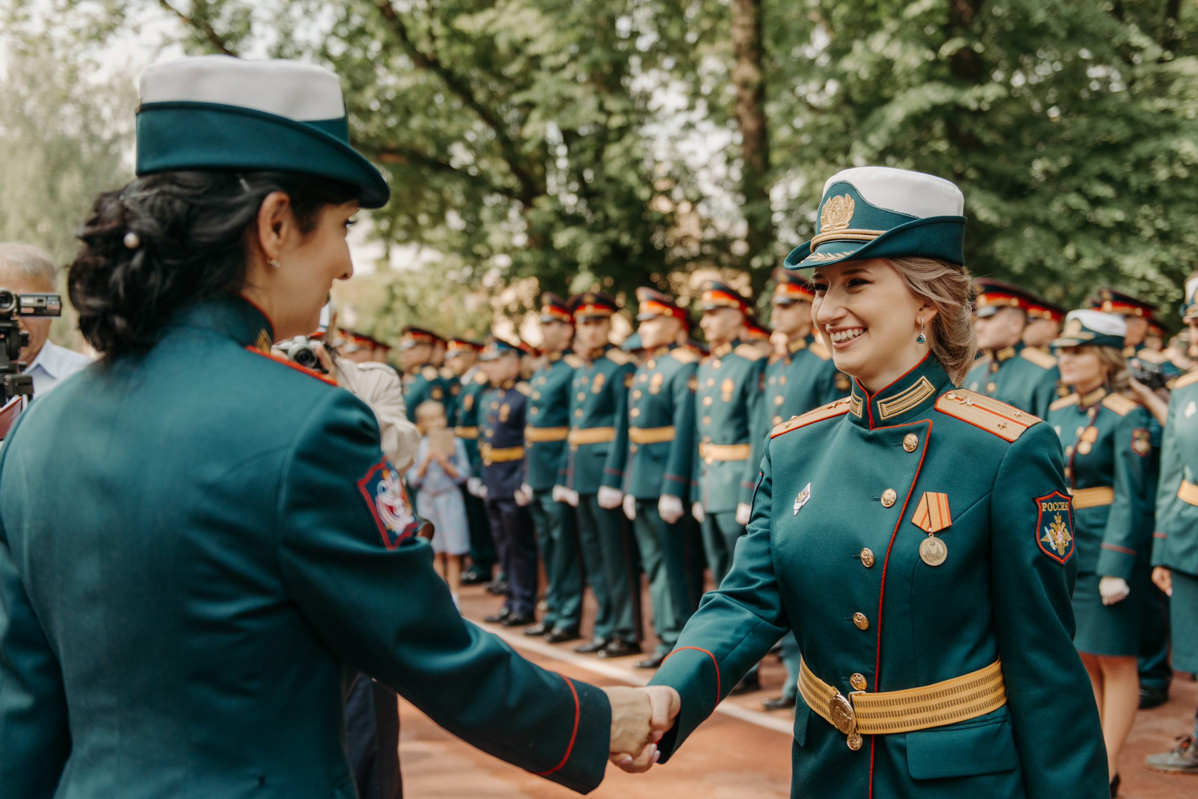 Фотограф на выпускной в Военно Медицинской Академии. Свадебный фотограф в Санкт-Петербурге Венера Ахметова