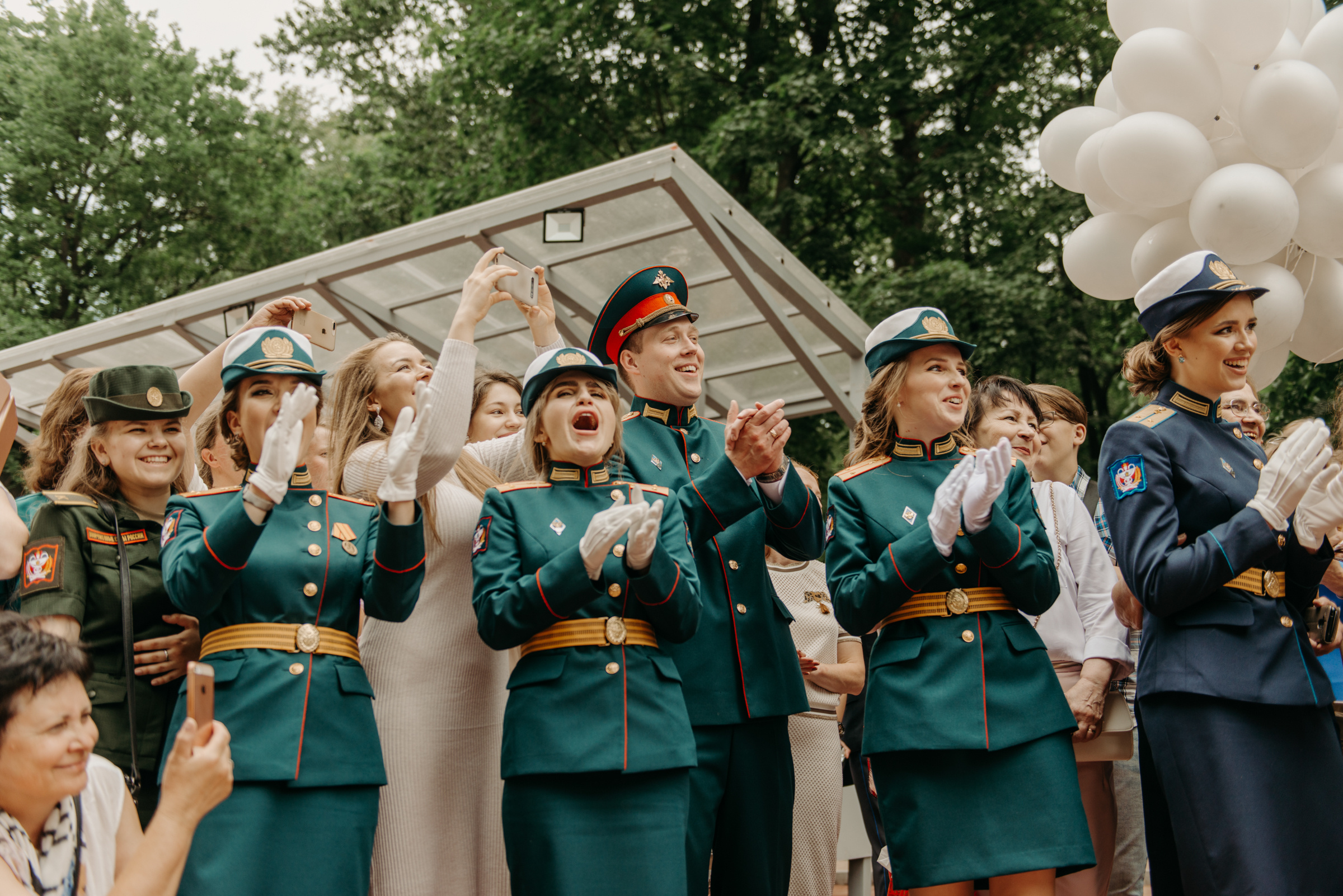 Фотограф на выпускной в Военно Медицинской Академии. Свадебный фотограф в Санкт-Петербурге Венера Ахметова