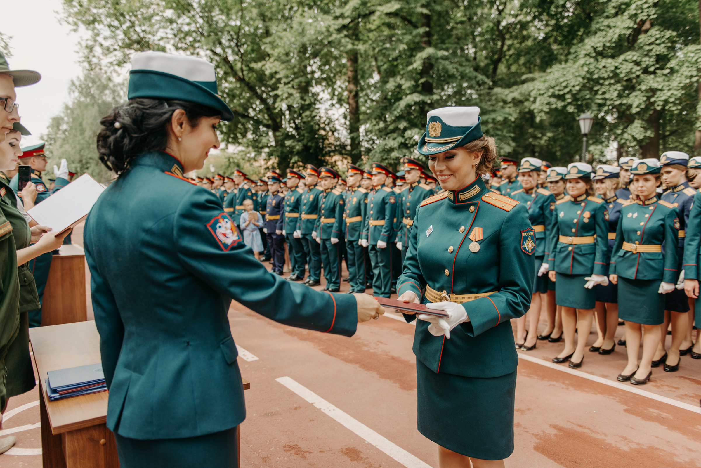 Фотограф на выпускной в Военно Медицинской Академии. Свадебный фотограф в Санкт-Петербурге Венера Ахметова