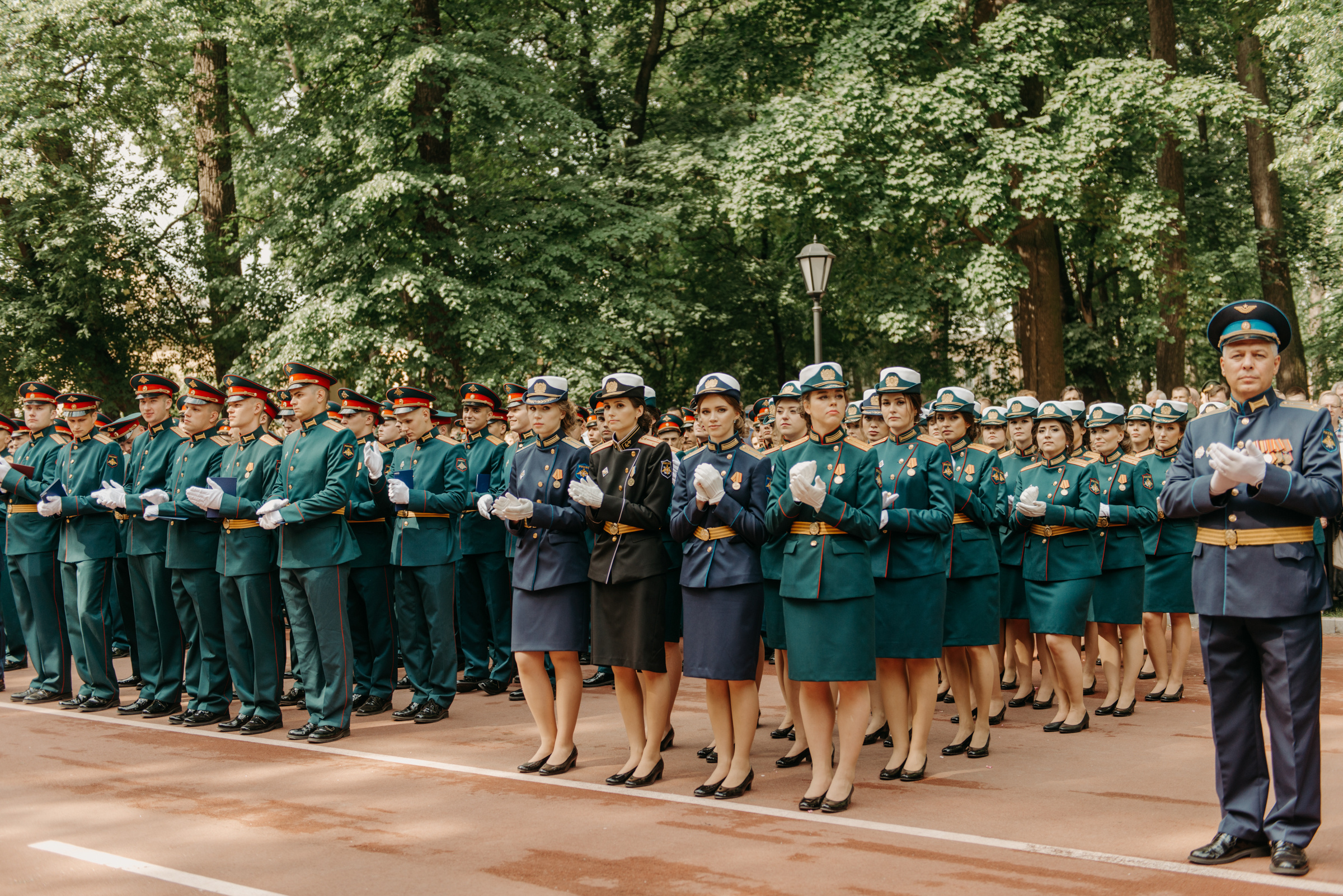 Фотограф на выпускной в Военно Медицинской Академии. Свадебный фотограф в Санкт-Петербурге Венера Ахметова