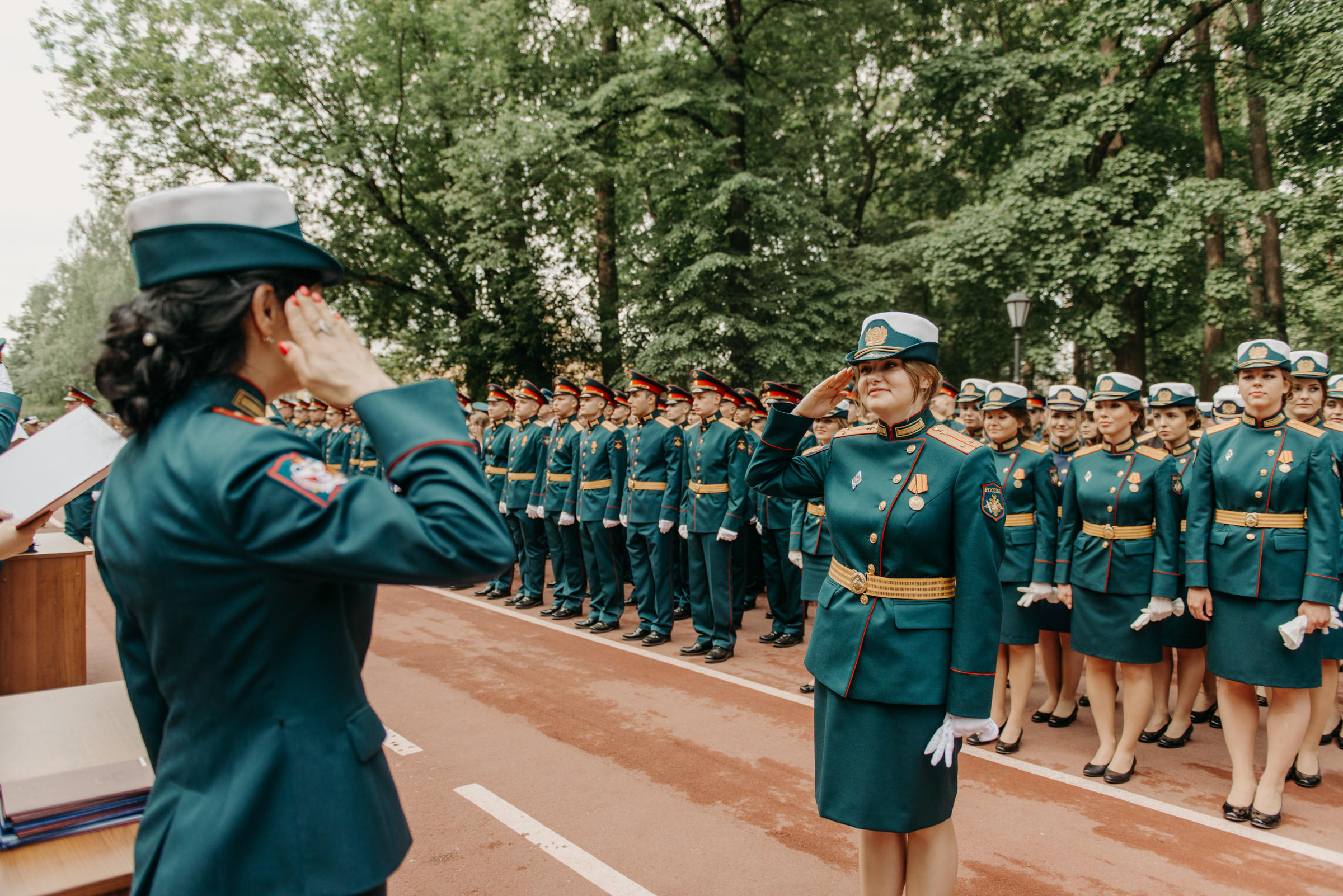 Фотограф на выпускной в Военно Медицинской Академии. Свадебный фотограф в Санкт-Петербурге Венера Ахметова