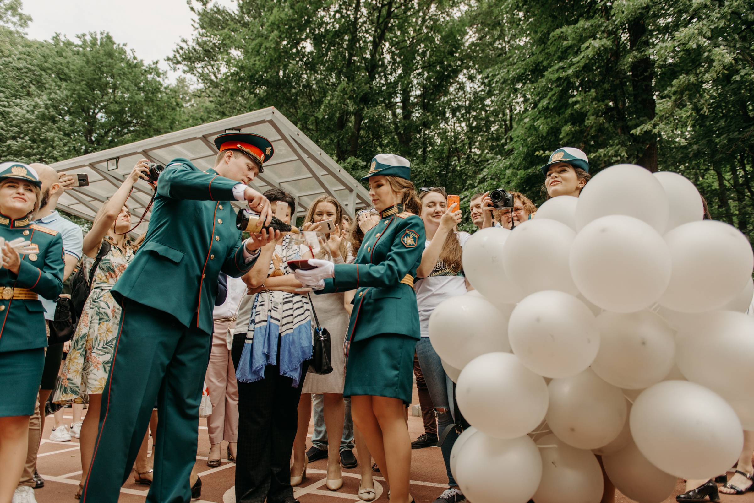 Фотограф на выпускной в Военно Медицинской Академии. Свадебный фотограф в Санкт-Петербурге Венера Ахметова