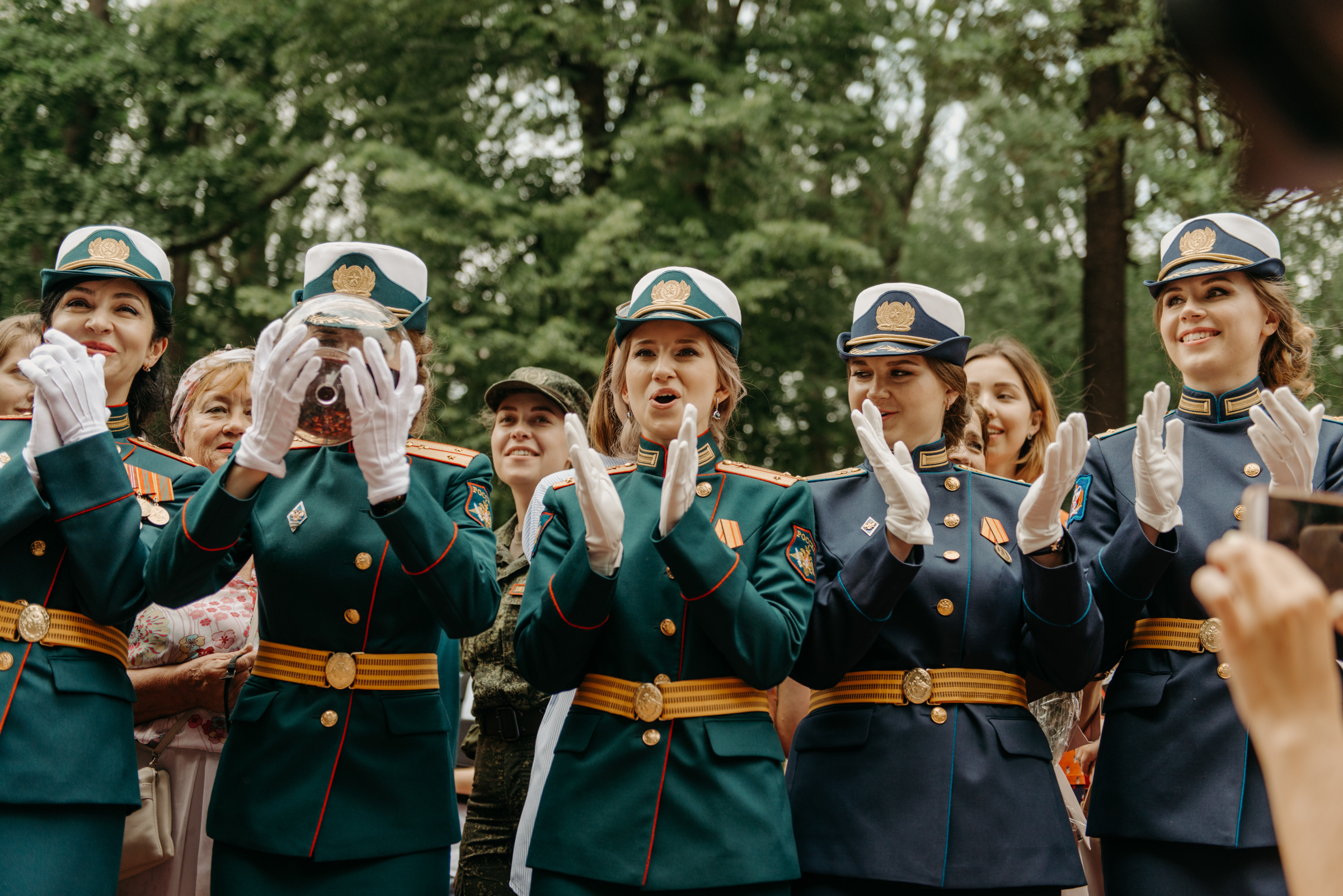 Фотограф на выпускной в Военно Медицинской Академии. Свадебный фотограф в Санкт-Петербурге Венера Ахметова