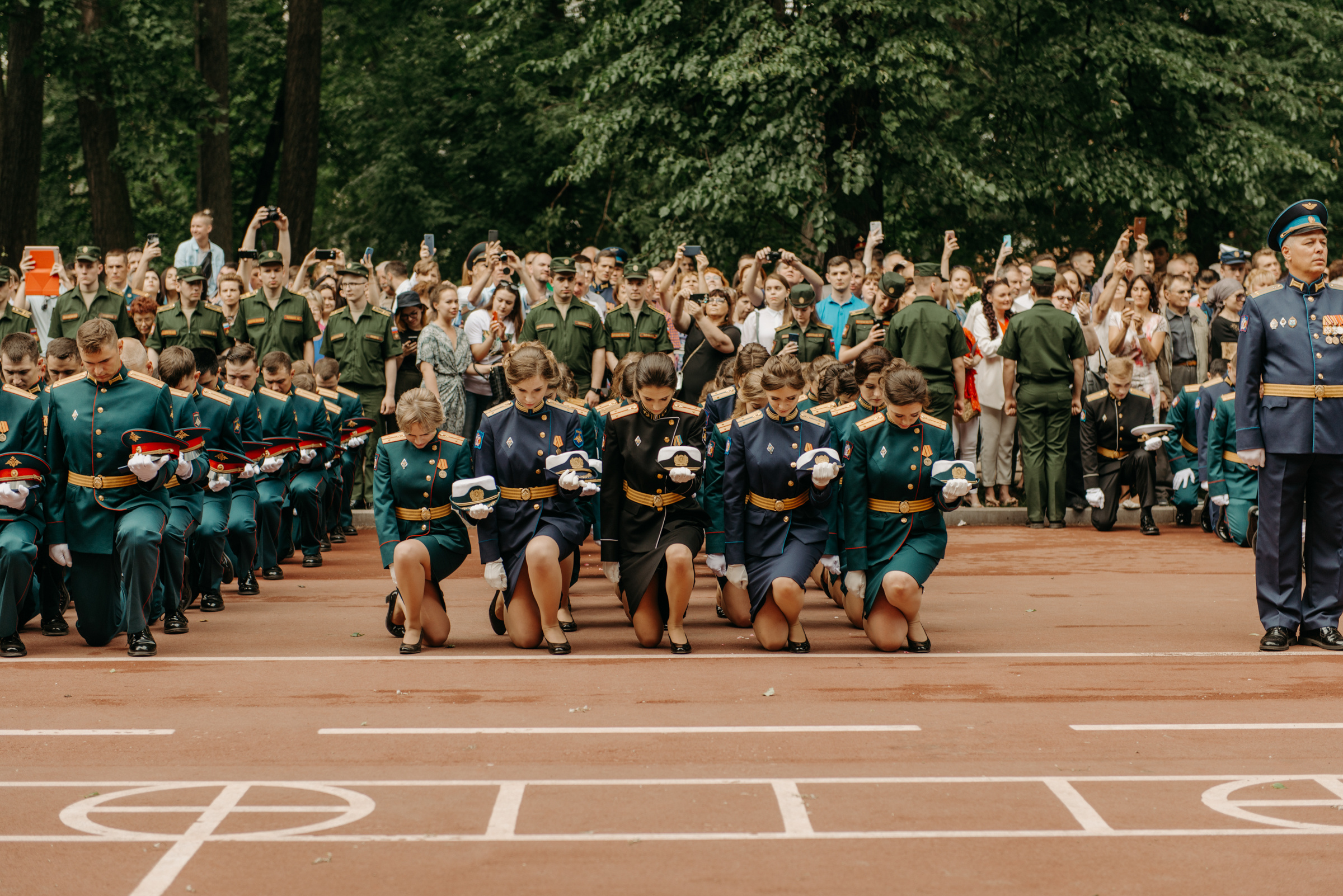 Фотограф на выпускной в Военно Медицинской Академии. Свадебный фотограф в Санкт-Петербурге Венера Ахметова