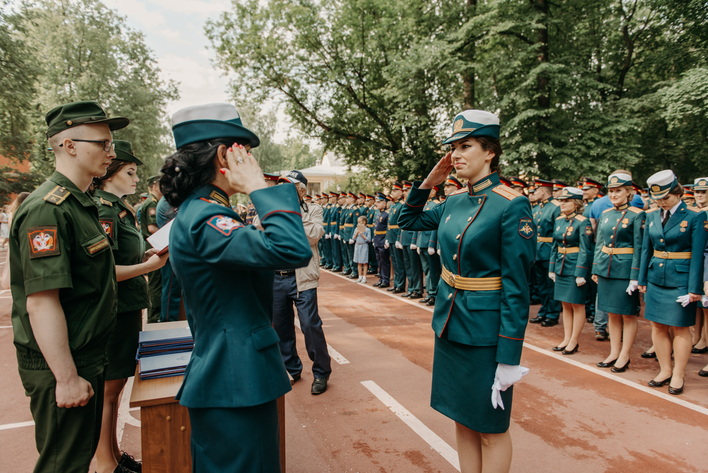 Фотограф на выпускной в Военно Медицинской Академии. Свадебный фотограф в Санкт-Петербурге Венера Ахметова