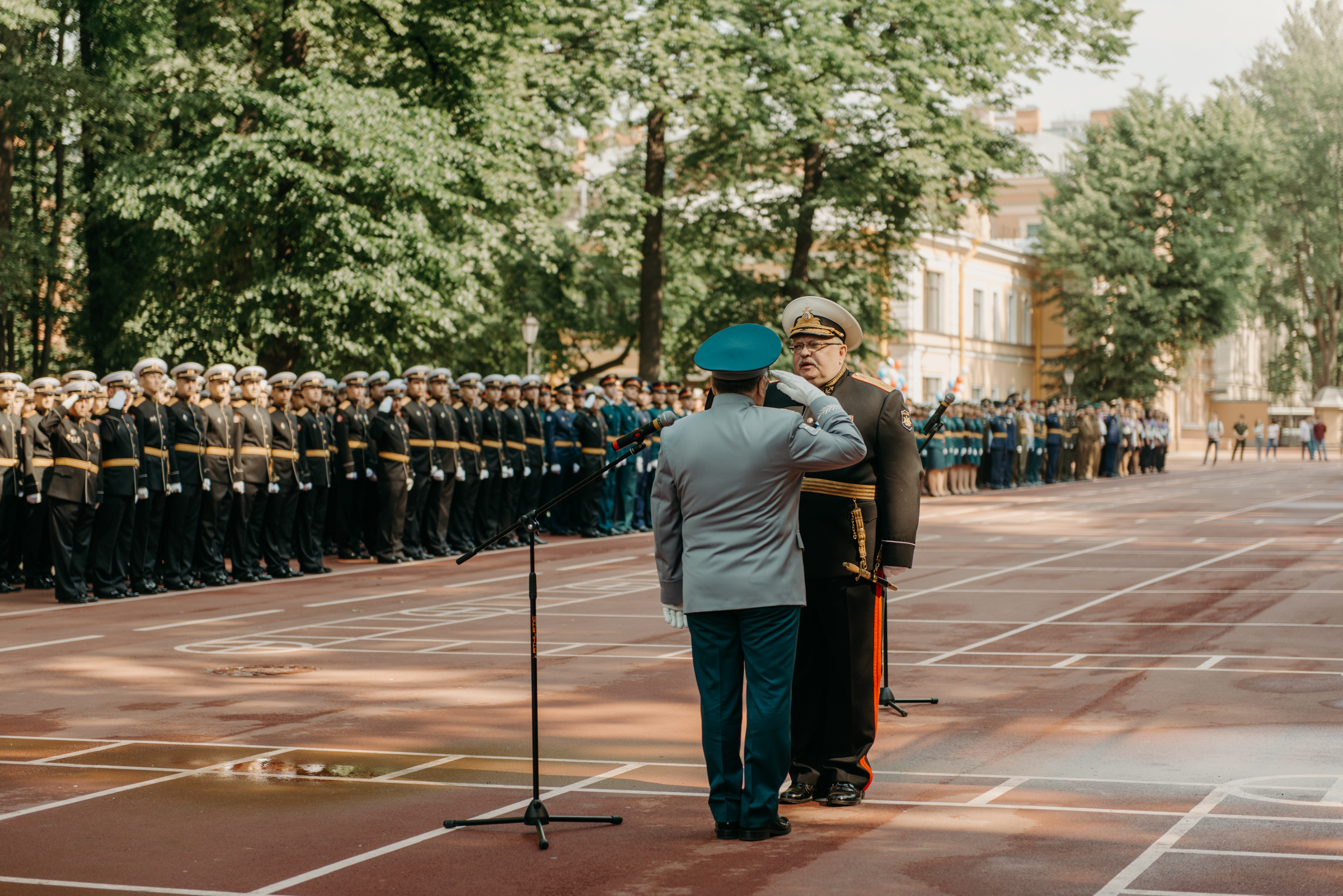 Фотограф на выпускной в Военно Медицинской Академии. Свадебный фотограф в Санкт-Петербурге Венера Ахметова
