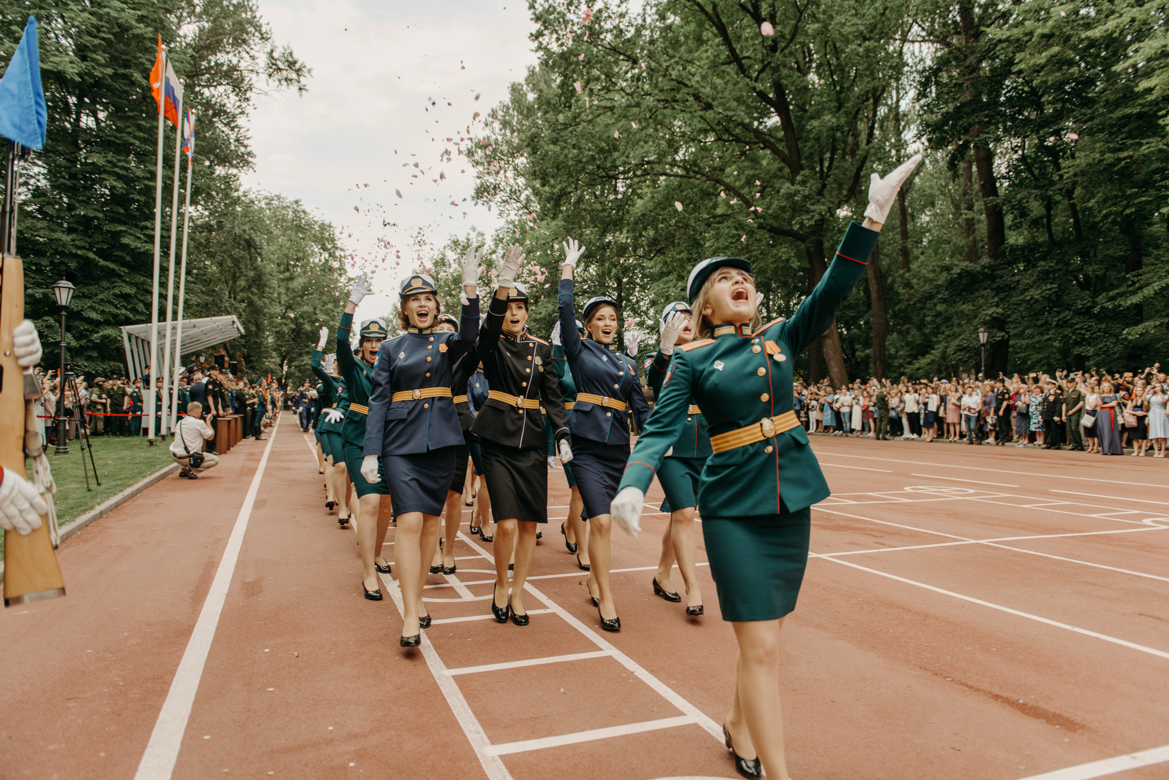 Фотограф на выпускной в Военно Медицинской Академии. Свадебный фотограф в Санкт-Петербурге Венера Ахметова