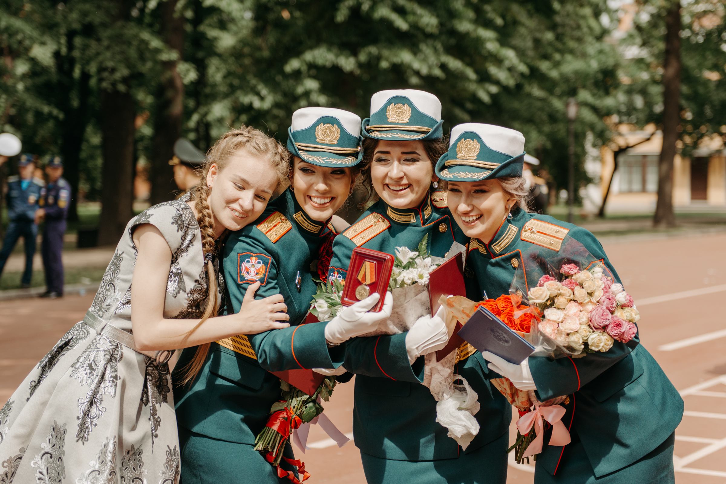 Фотограф на выпускной в Военно Медицинской Академии. Свадебный фотограф в Санкт-Петербурге Венера Ахметова
