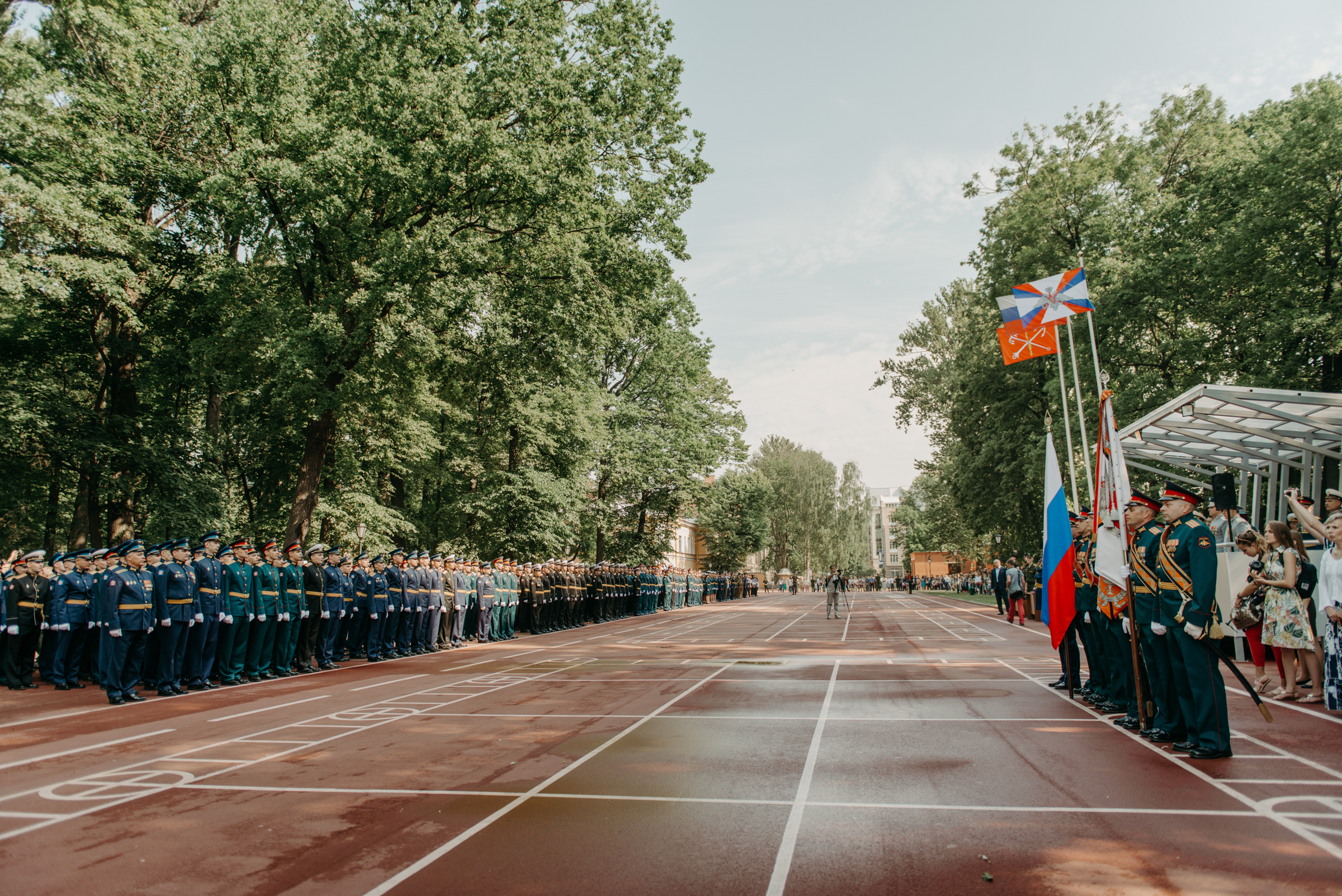 Фотограф на выпускной в Военно Медицинской Академии. Свадебный фотограф в Санкт-Петербурге Венера Ахметова