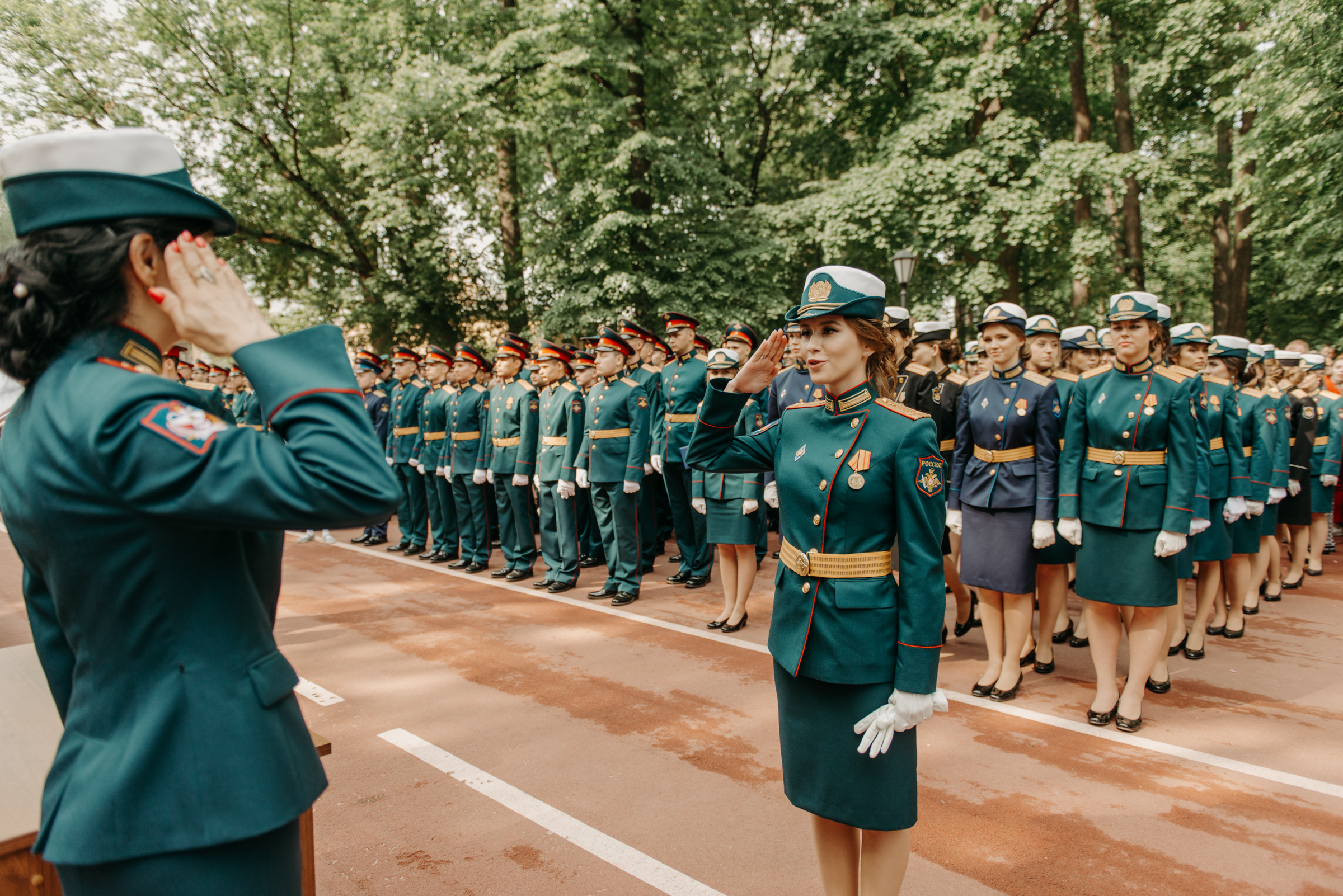 Фотограф на выпускной в Военно Медицинской Академии. Свадебный фотограф в Санкт-Петербурге Венера Ахметова