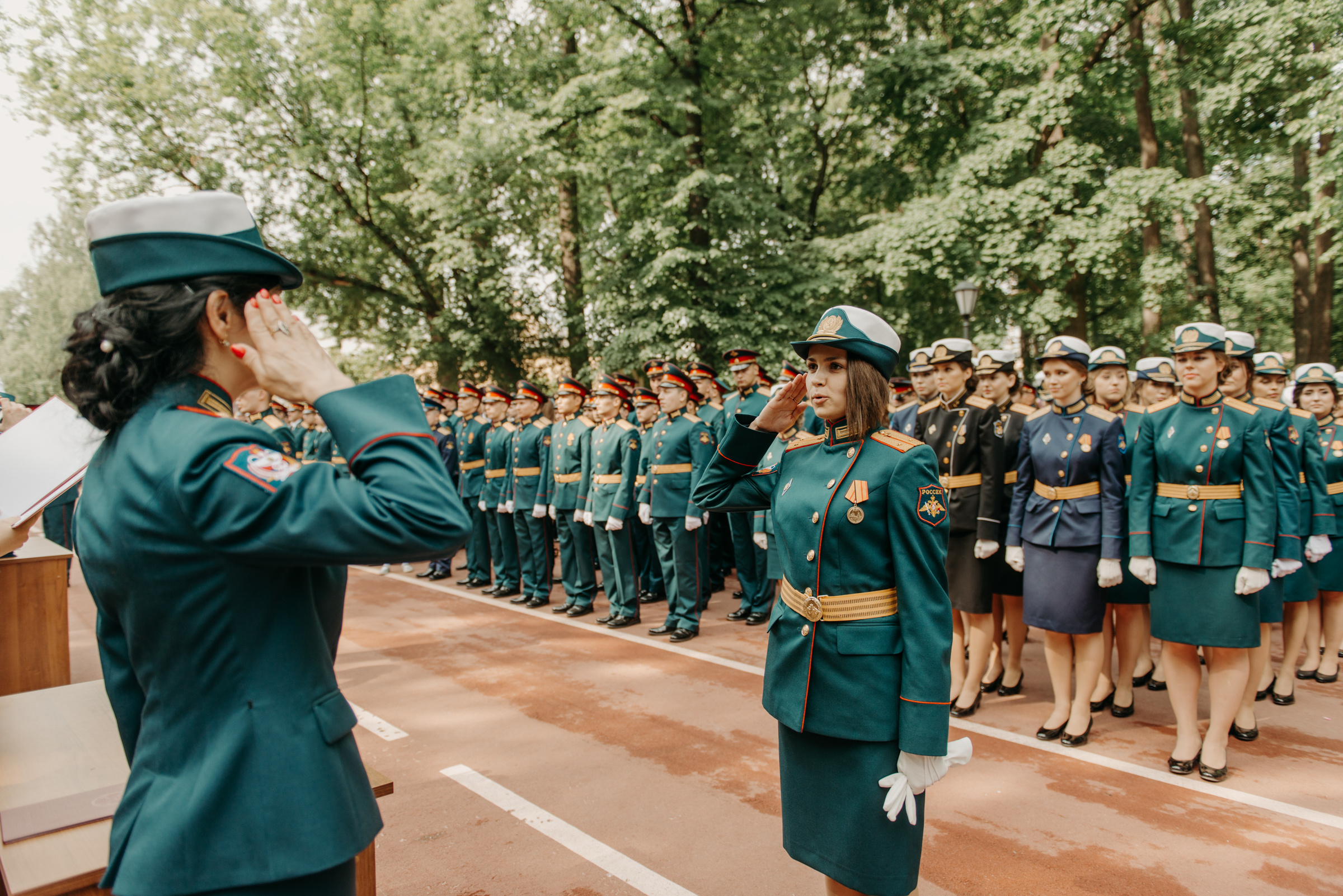 Фотограф на выпускной в Военно Медицинской Академии. Свадебный фотограф в Санкт-Петербурге Венера Ахметова