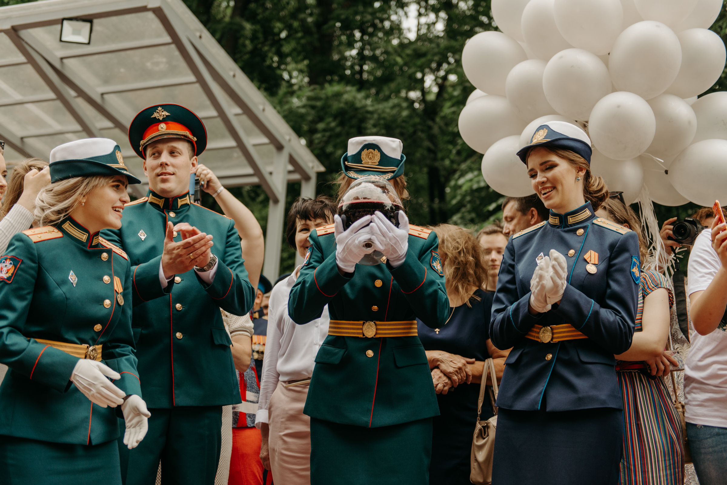 Фотограф на выпускной в Военно Медицинской Академии. Свадебный фотограф в Санкт-Петербурге Венера Ахметова