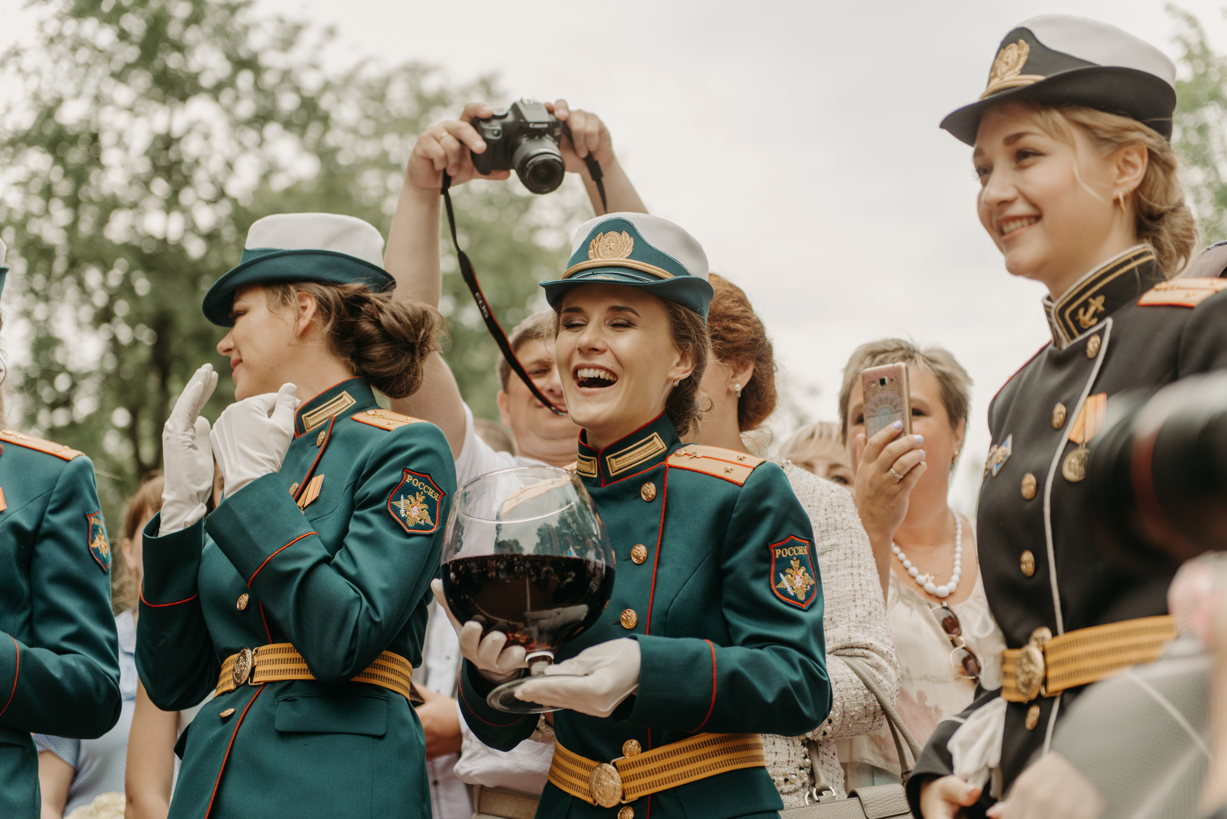 Фотограф на выпускной в Военно Медицинской Академии. Свадебный фотограф в Санкт-Петербурге Венера Ахметова