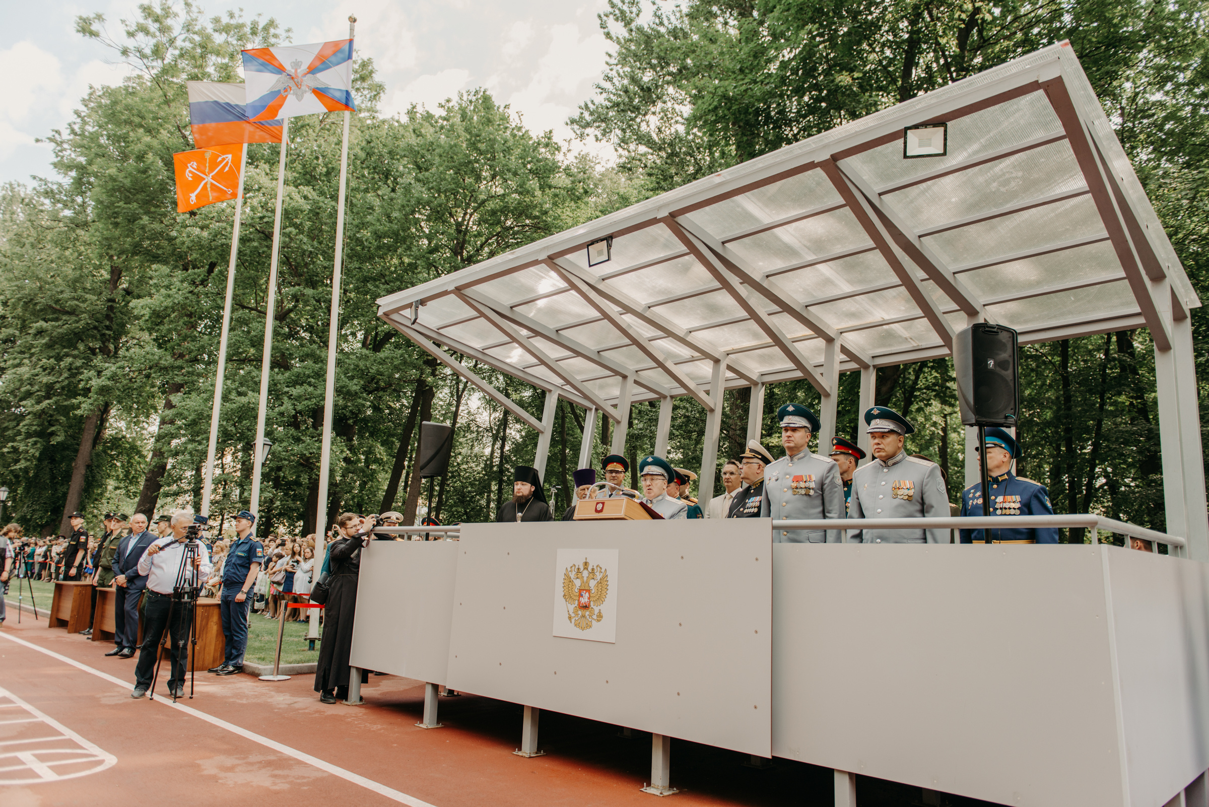 Фотограф на выпускной в Военно Медицинской Академии. Свадебный фотограф в Санкт-Петербурге Венера Ахметова