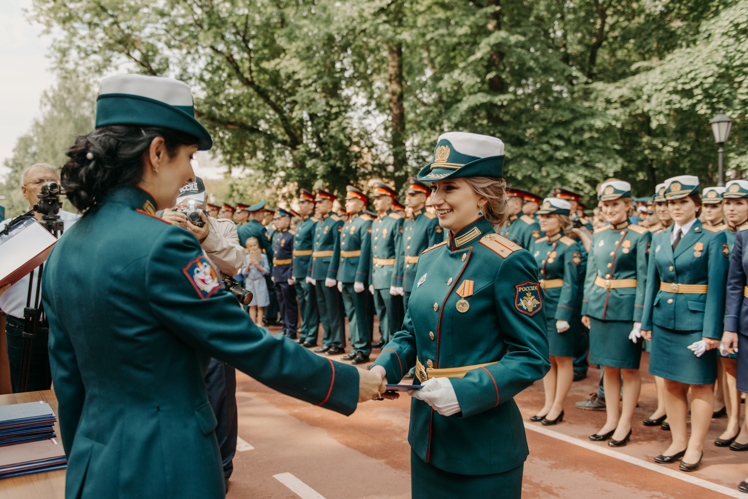 Фотограф на выпускной в Военно Медицинской Академии. Свадебный фотограф в Санкт-Петербурге Венера Ахметова