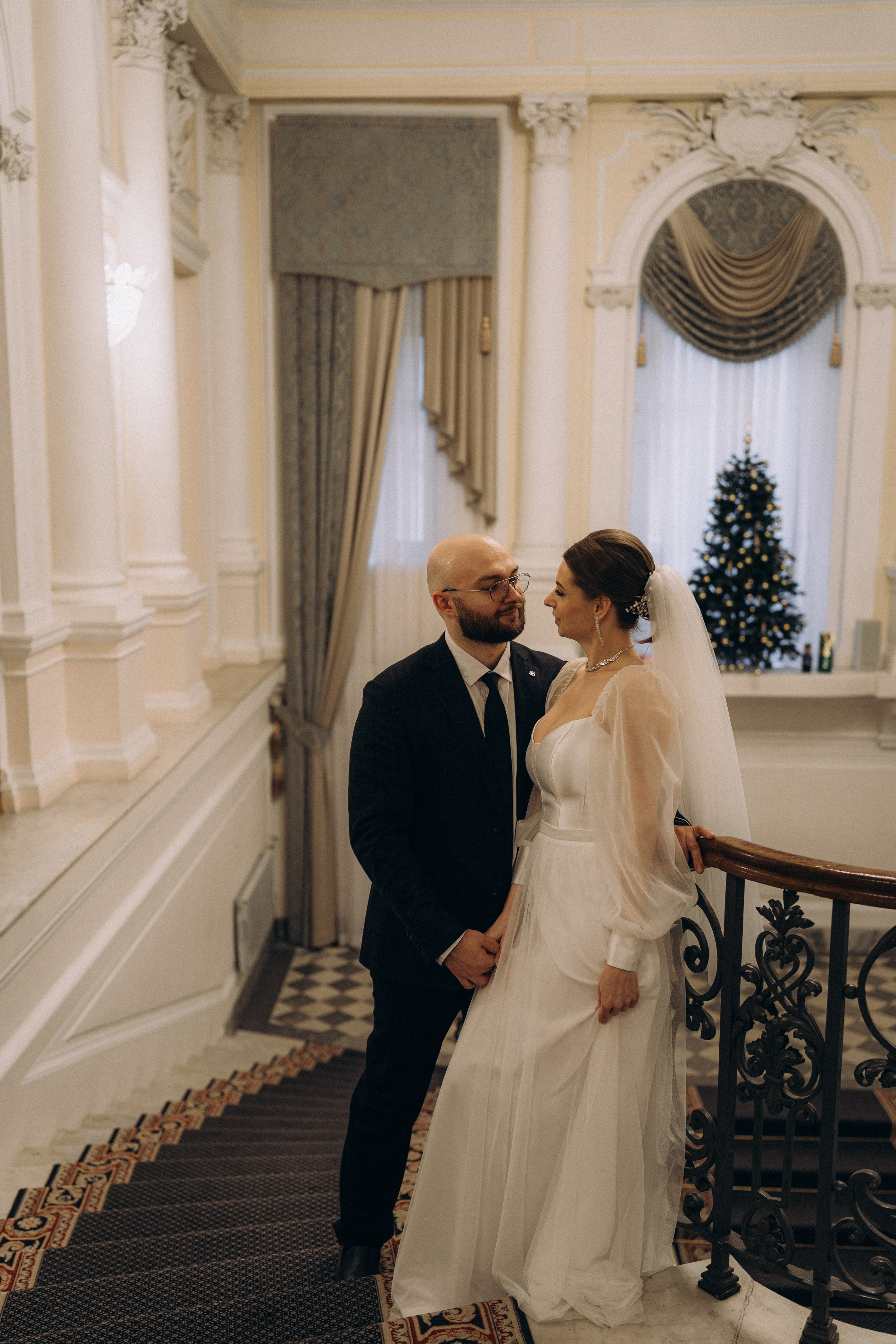 СВАДЕБНАЯ СЬЕМКА ВО ВТОРОМ ДВОРЦЕ (ДЕКАБРЬ) ТАКЖЕ СЬЕМКА В СТУДИИ НА ЧЕРНЫШЕВСКОЙ. Профессиональный фотограф, Санкт-Петербург — Виктория Богомолова